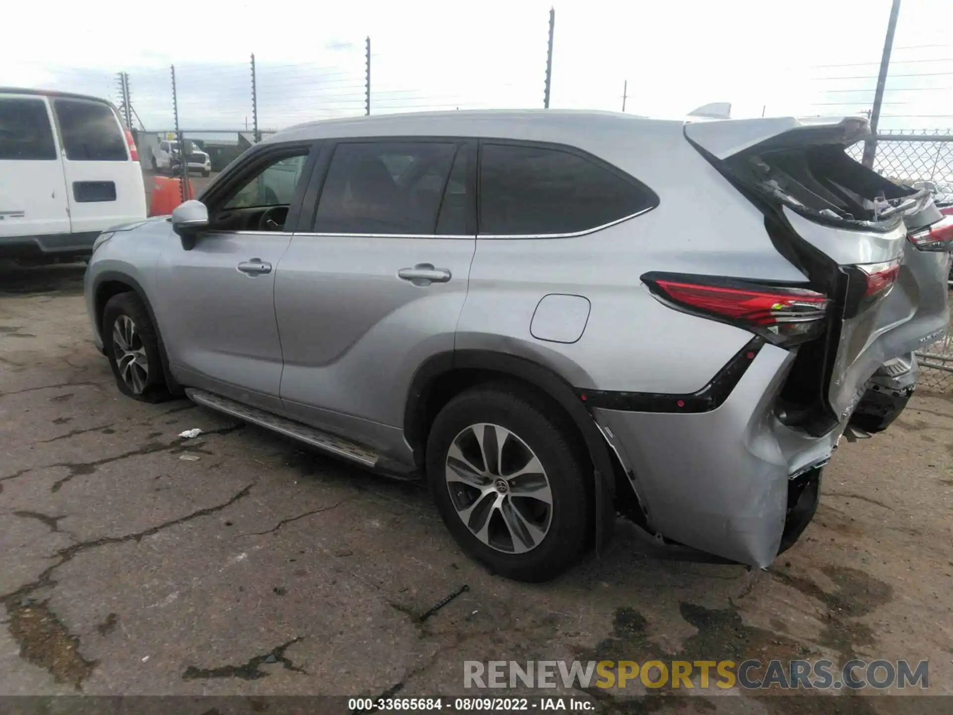 3 Photograph of a damaged car 5TDGZRBH4NS195407 TOYOTA HIGHLANDER 2022