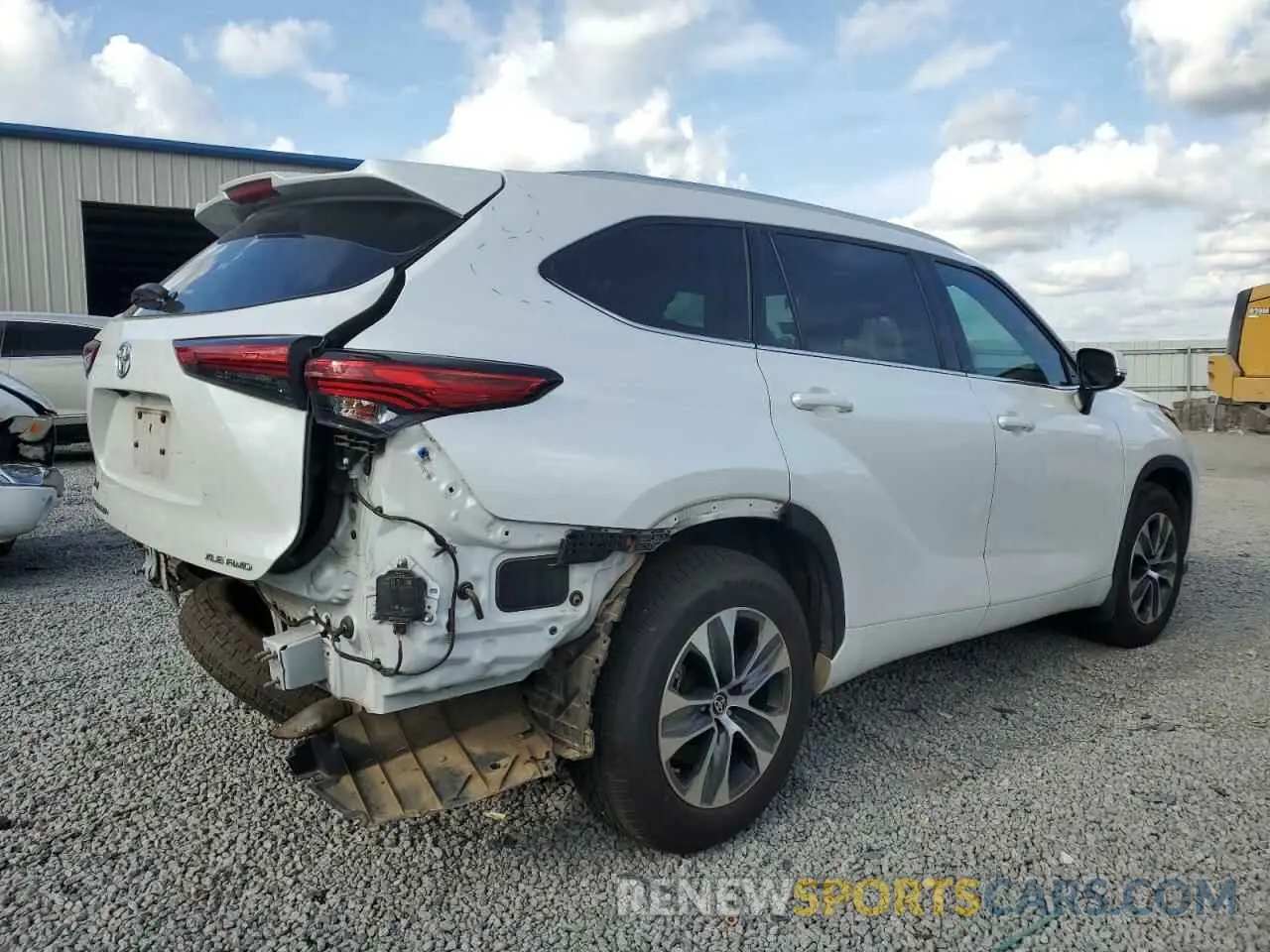 3 Photograph of a damaged car 5TDGZRBH4NS197657 TOYOTA HIGHLANDER 2022