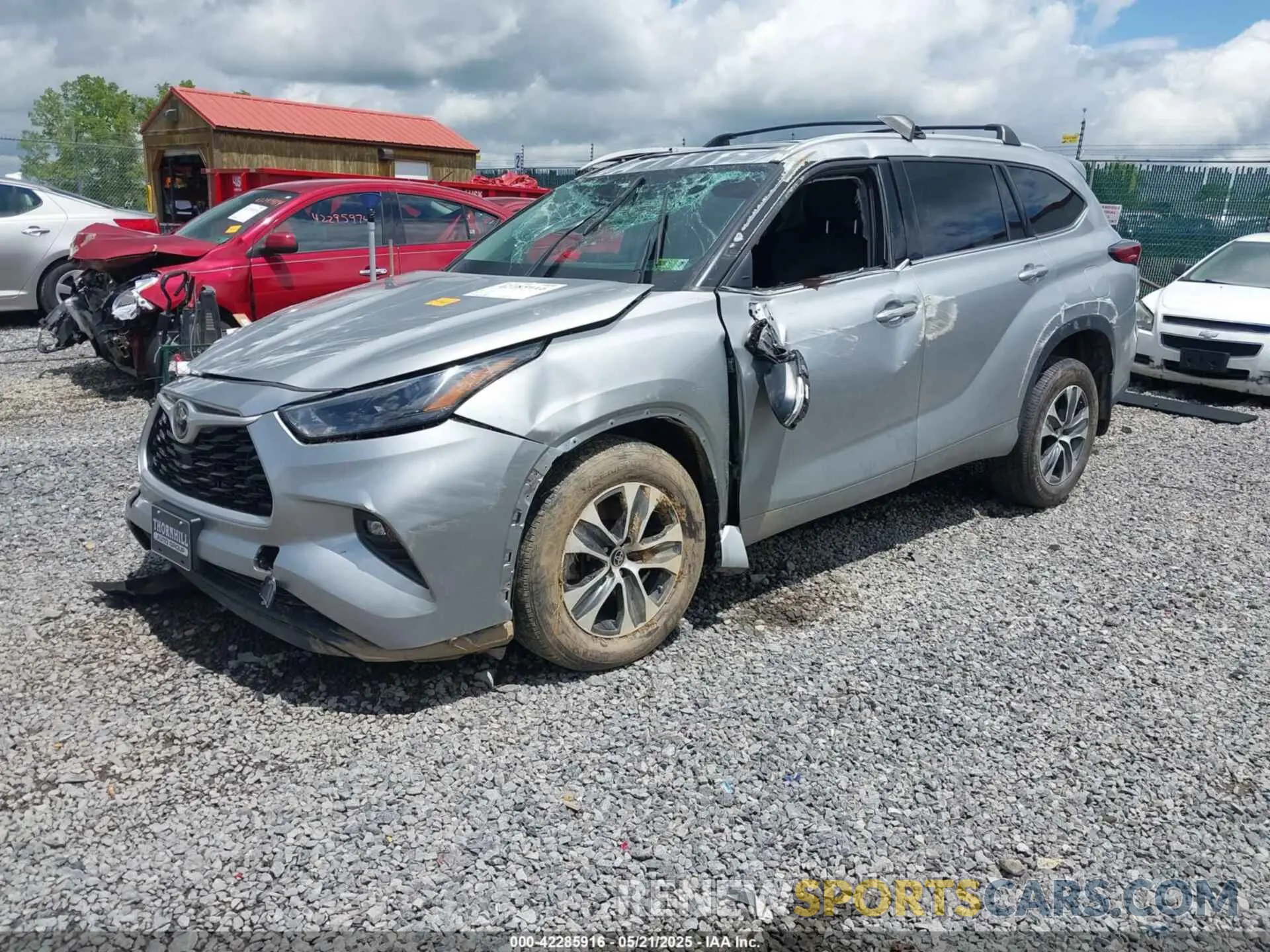 2 Photograph of a damaged car 5TDGZRBH4NS581552 TOYOTA HIGHLANDER 2022