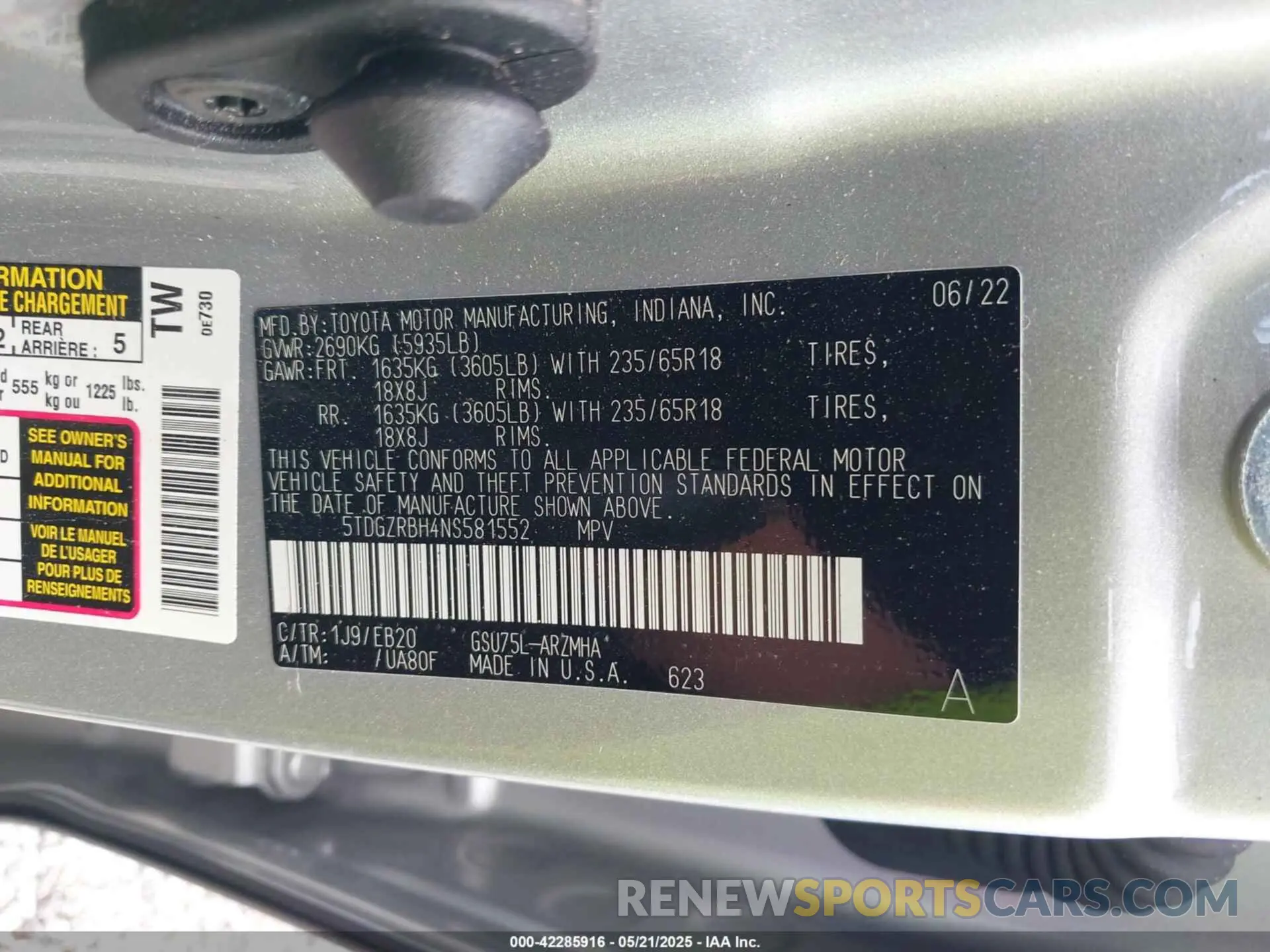 9 Photograph of a damaged car 5TDGZRBH4NS581552 TOYOTA HIGHLANDER 2022