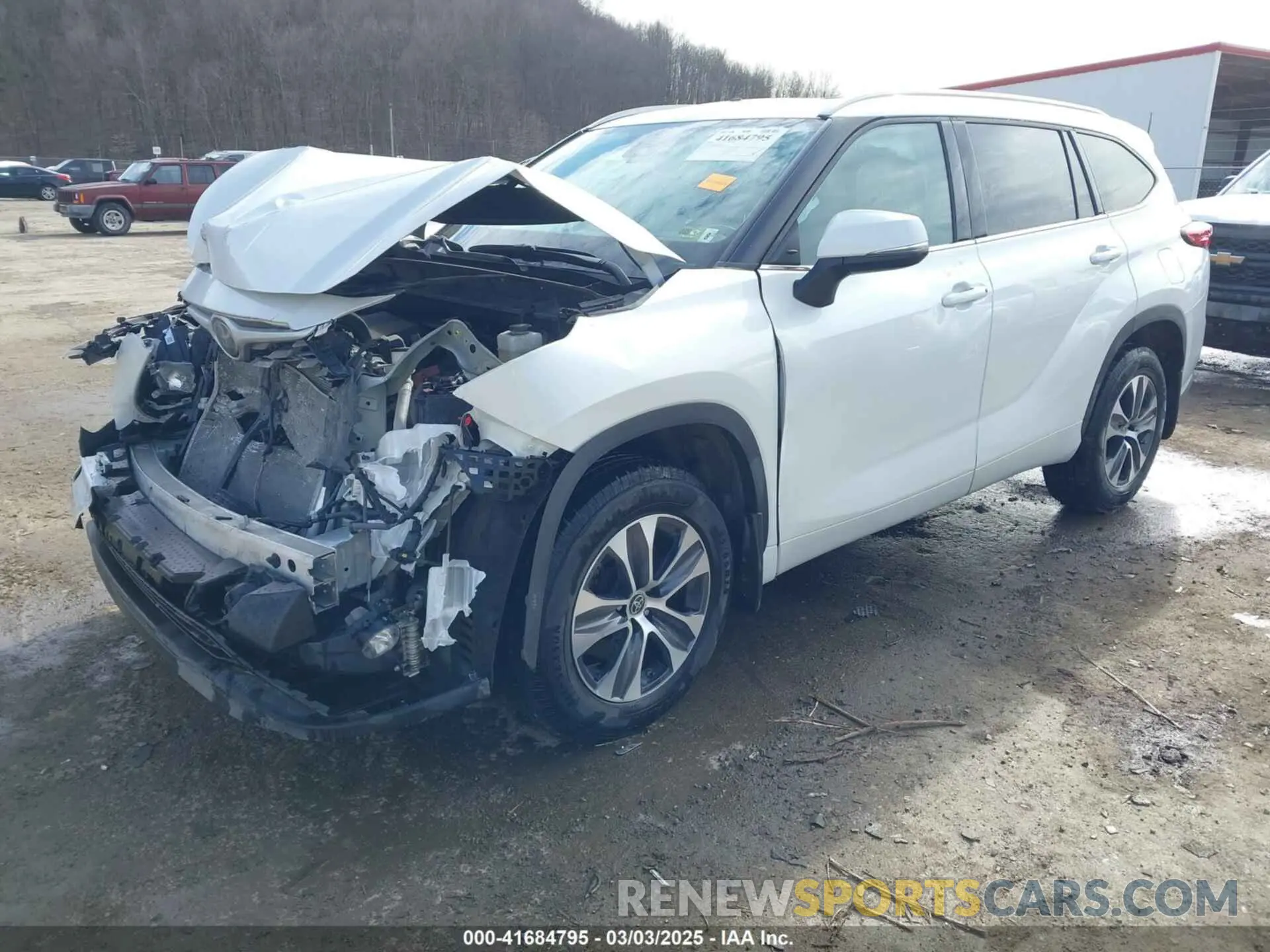2 Photograph of a damaged car 5TDGZRBH4NS593197 TOYOTA HIGHLANDER 2022