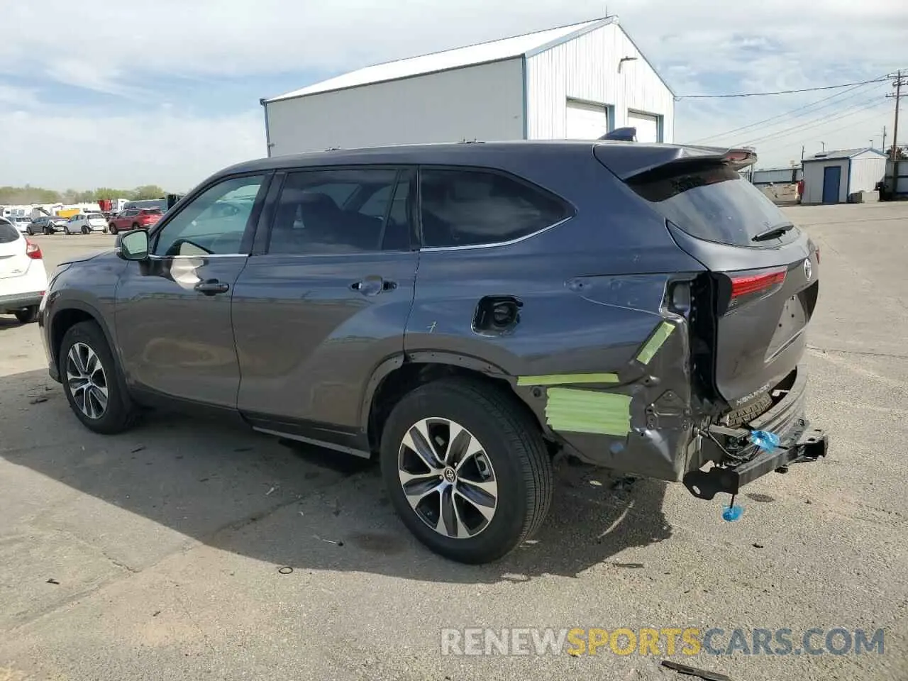 2 Photograph of a damaged car 5TDGZRBH5NS207788 TOYOTA HIGHLANDER 2022