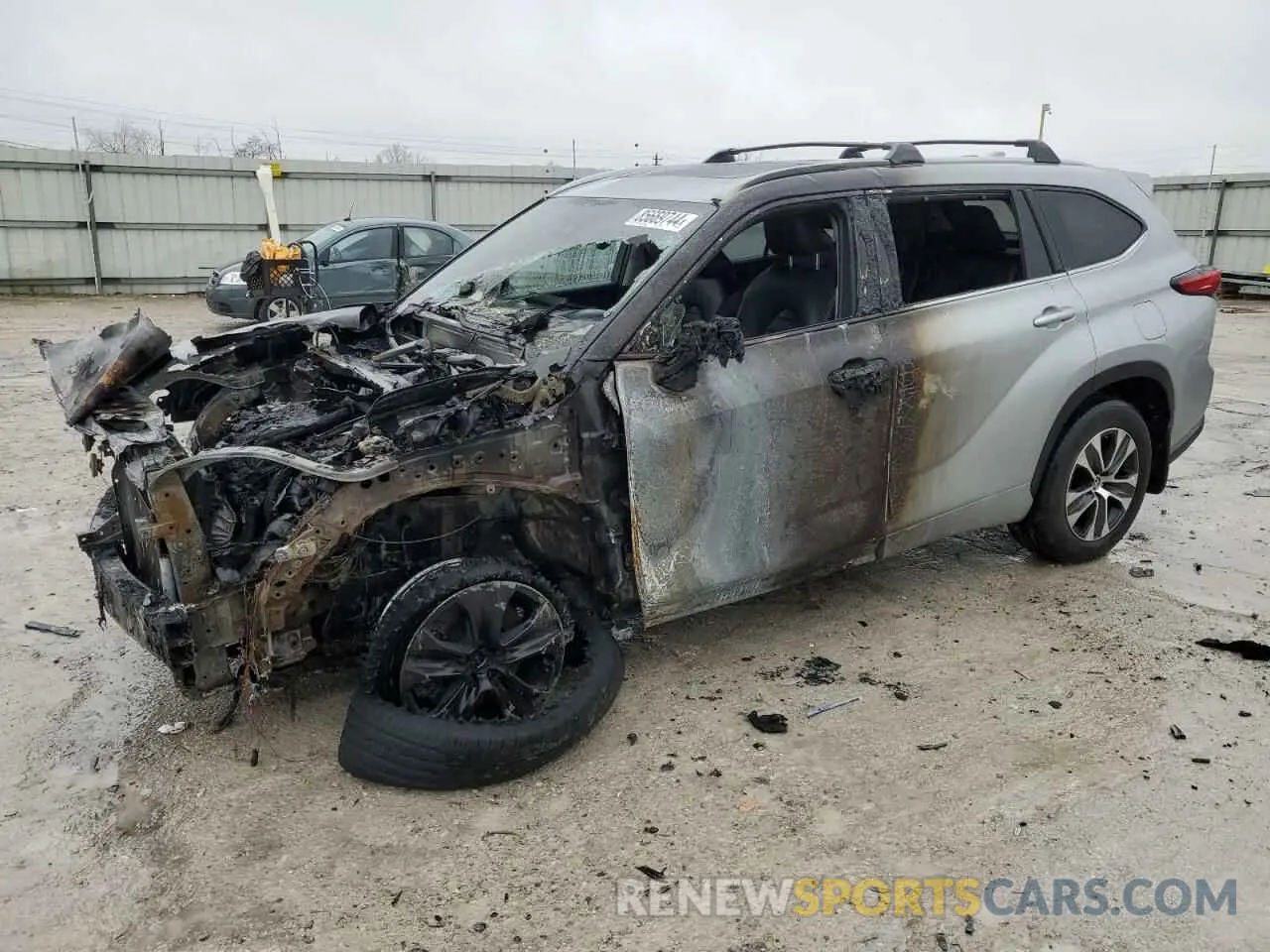 1 Photograph of a damaged car 5TDGZRBH5NS561228 TOYOTA HIGHLANDER 2022