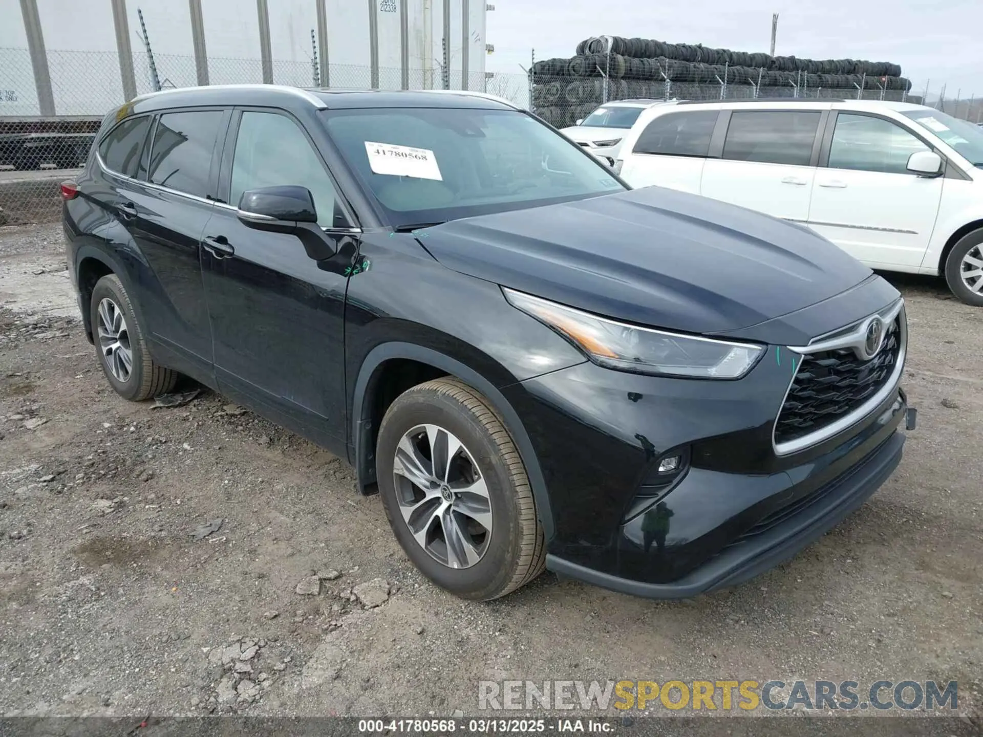 1 Photograph of a damaged car 5TDGZRBH5NS591636 TOYOTA HIGHLANDER 2022