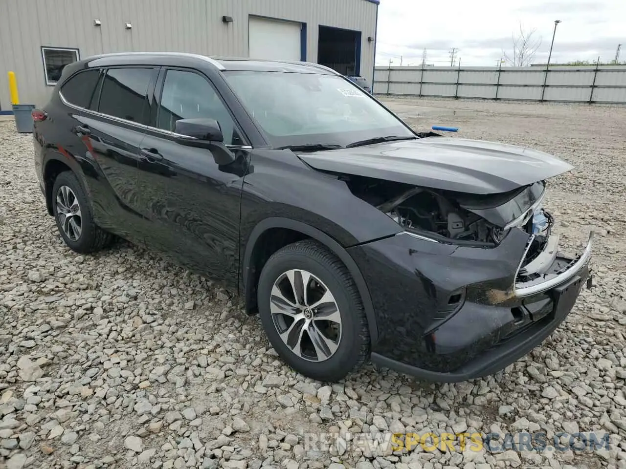 4 Photograph of a damaged car 5TDGZRBH6NS175420 TOYOTA HIGHLANDER 2022