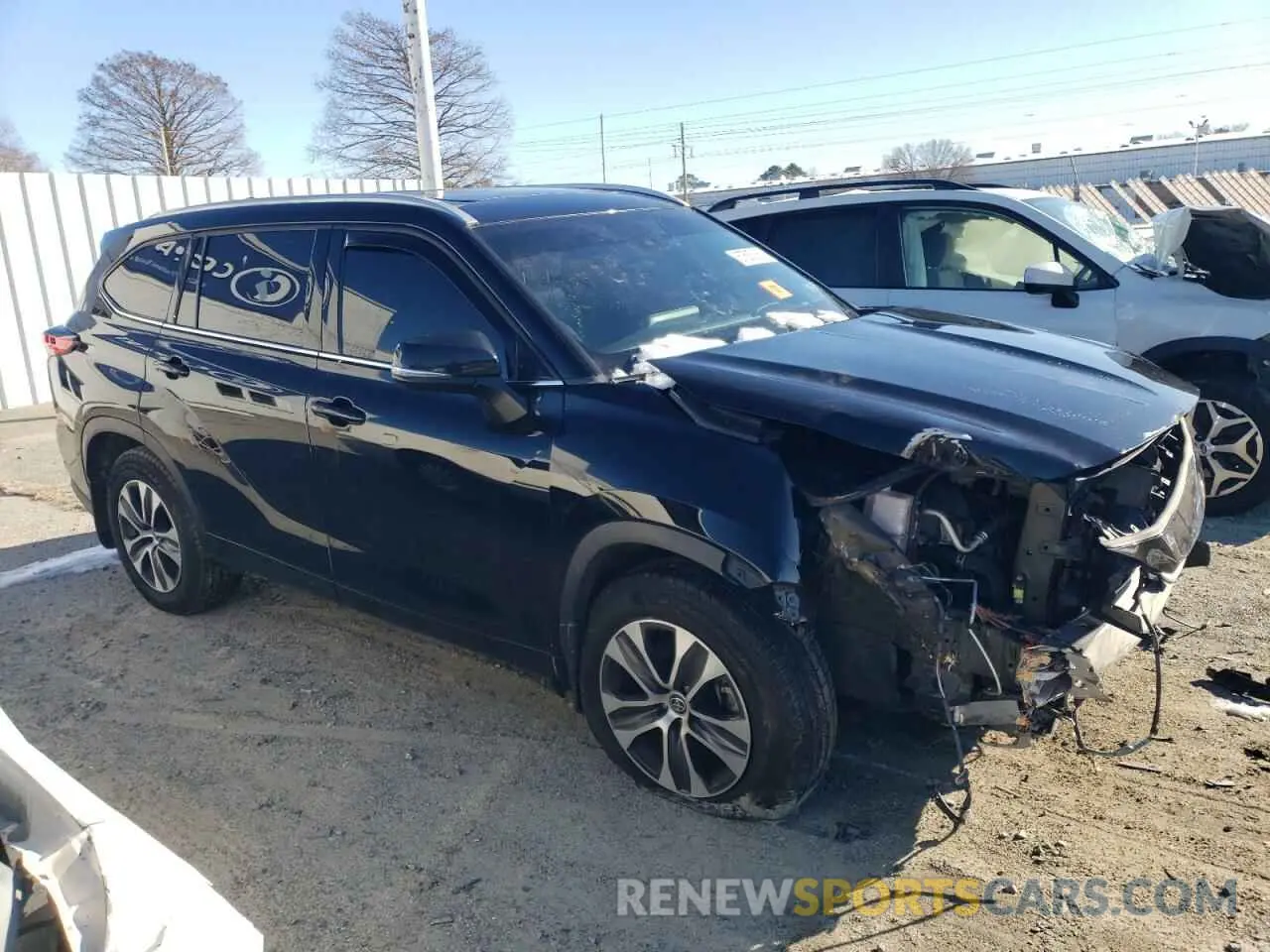 4 Photograph of a damaged car 5TDGZRBH6NS179838 TOYOTA HIGHLANDER 2022