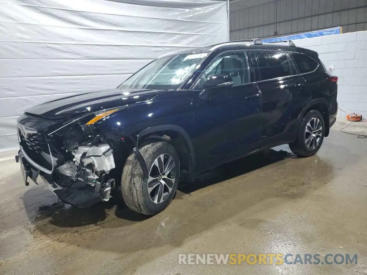 1 Photograph of a damaged car 5TDGZRBH6NS236040 TOYOTA HIGHLANDER 2022