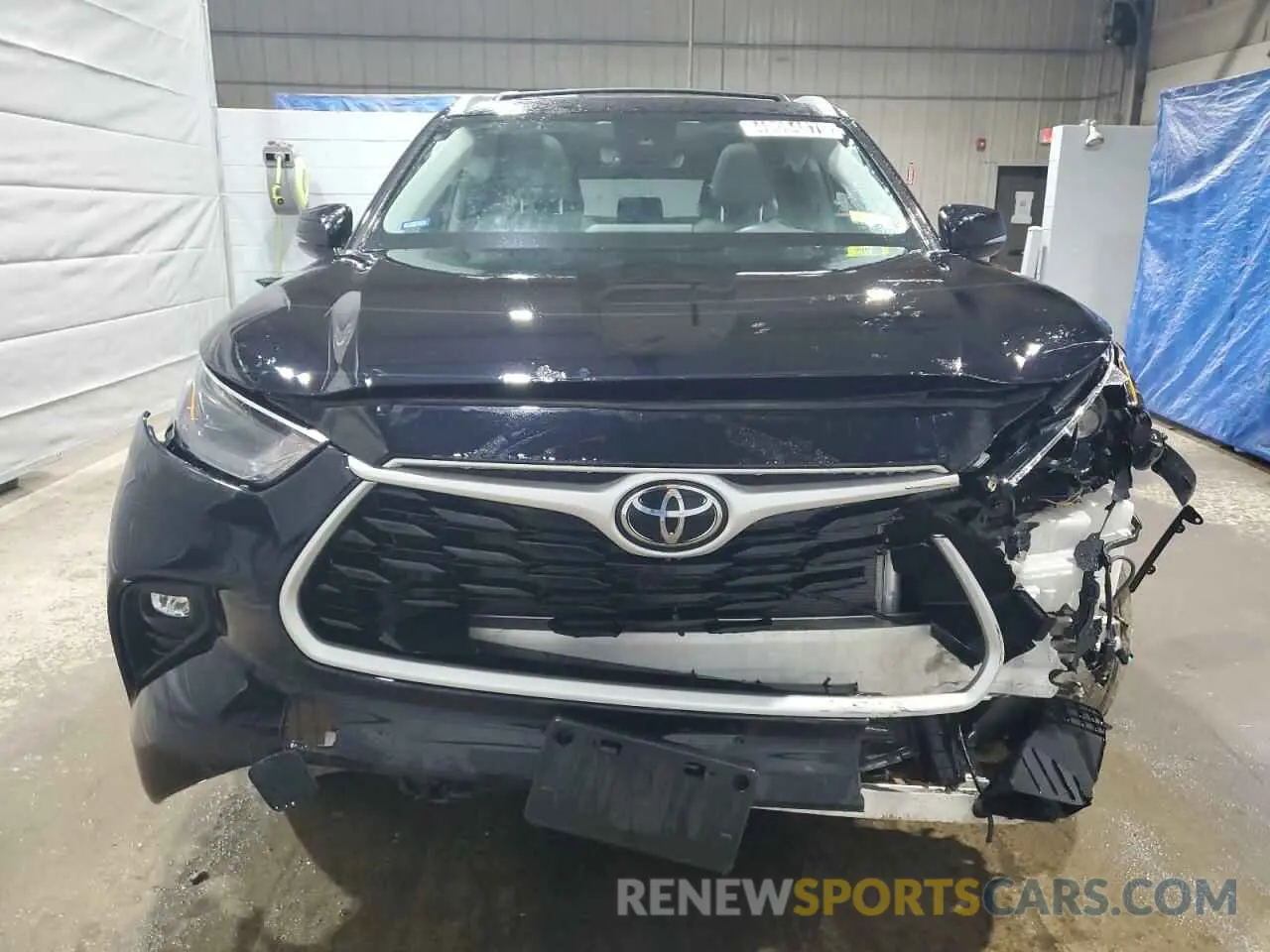 5 Photograph of a damaged car 5TDGZRBH6NS236040 TOYOTA HIGHLANDER 2022