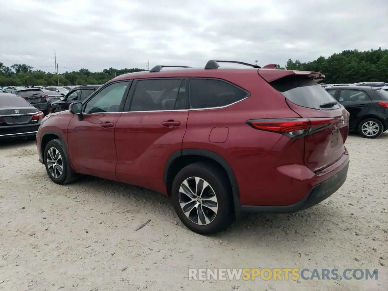 2 Photograph of a damaged car 5TDGZRBH6NS589748 TOYOTA HIGHLANDER 2022