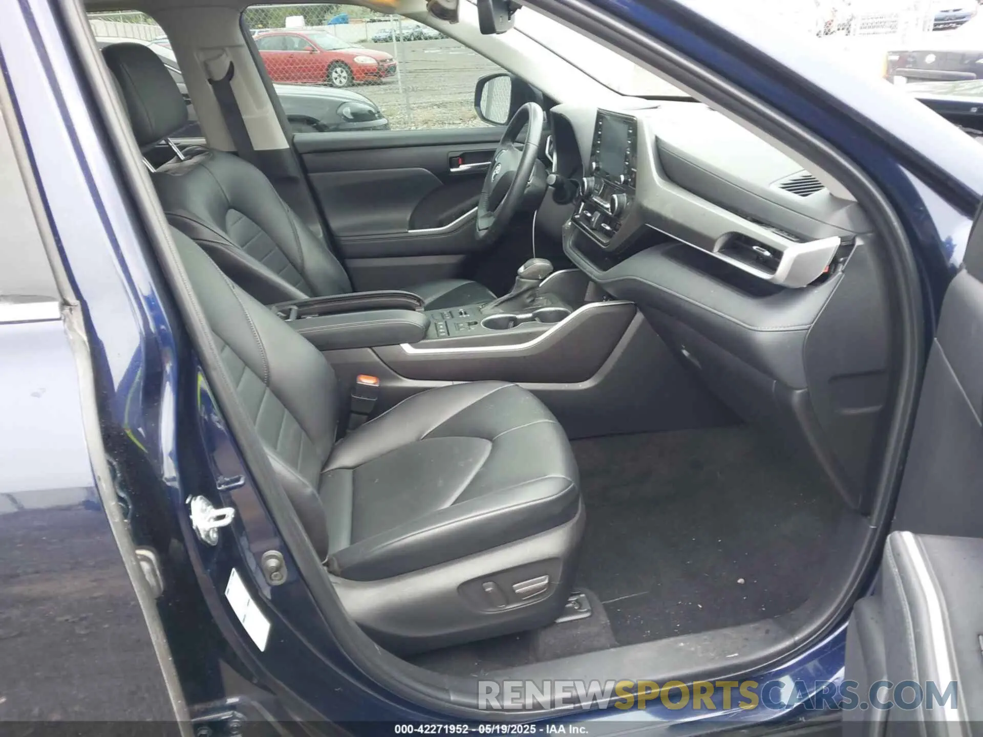 5 Photograph of a damaged car 5TDGZRBH6NS591080 TOYOTA HIGHLANDER 2022