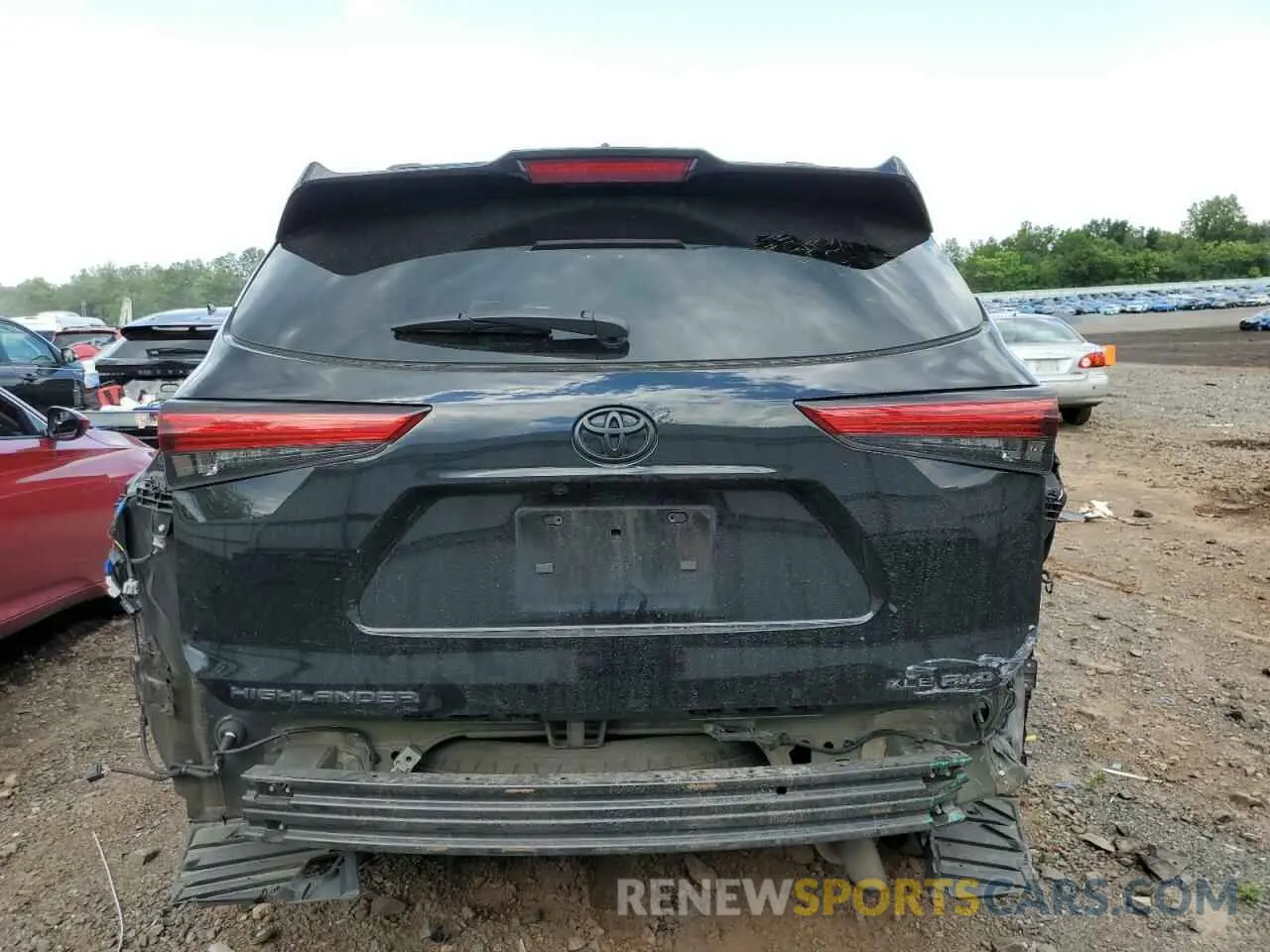 6 Photograph of a damaged car 5TDGZRBH7NS583229 TOYOTA HIGHLANDER 2022