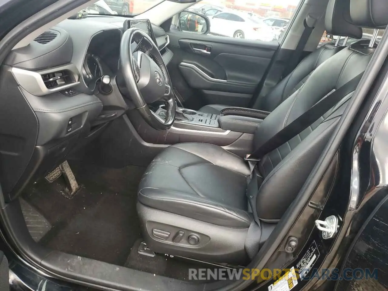 7 Photograph of a damaged car 5TDGZRBH8NS216887 TOYOTA HIGHLANDER 2022
