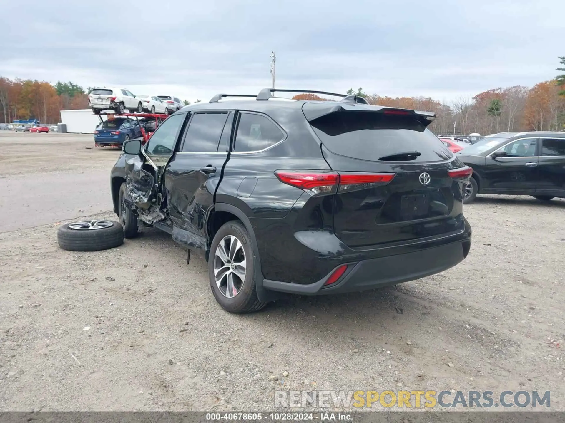 3 Photograph of a damaged car 5TDGZRBH8NS237173 TOYOTA HIGHLANDER 2022