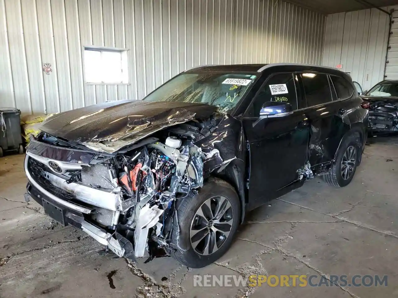 9 Photograph of a damaged car 5TDGZRBH8NS564916 TOYOTA HIGHLANDER 2022