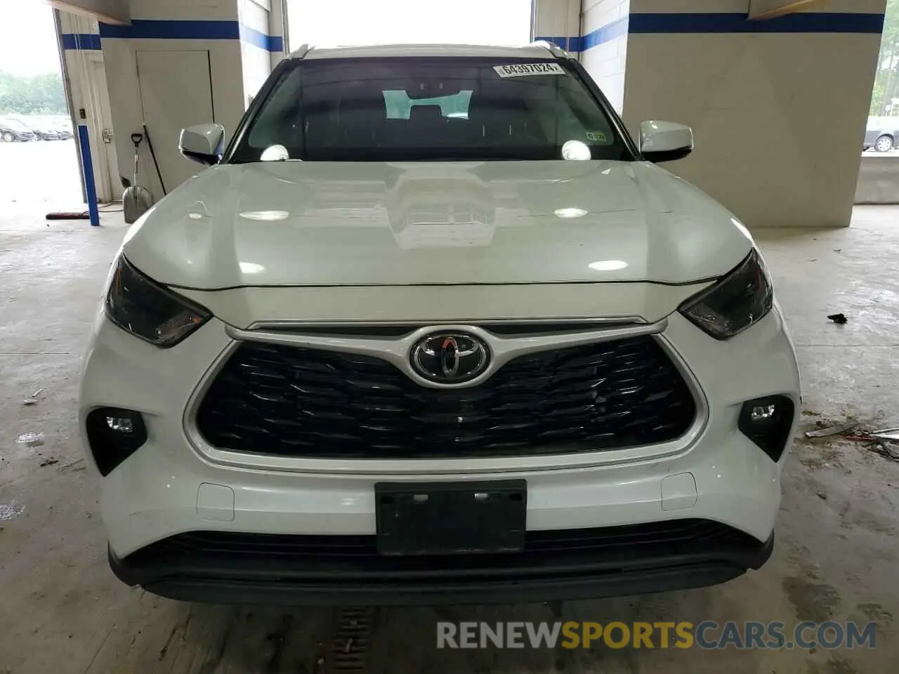 5 Photograph of a damaged car 5TDGZRBH8NS577195 TOYOTA HIGHLANDER 2022