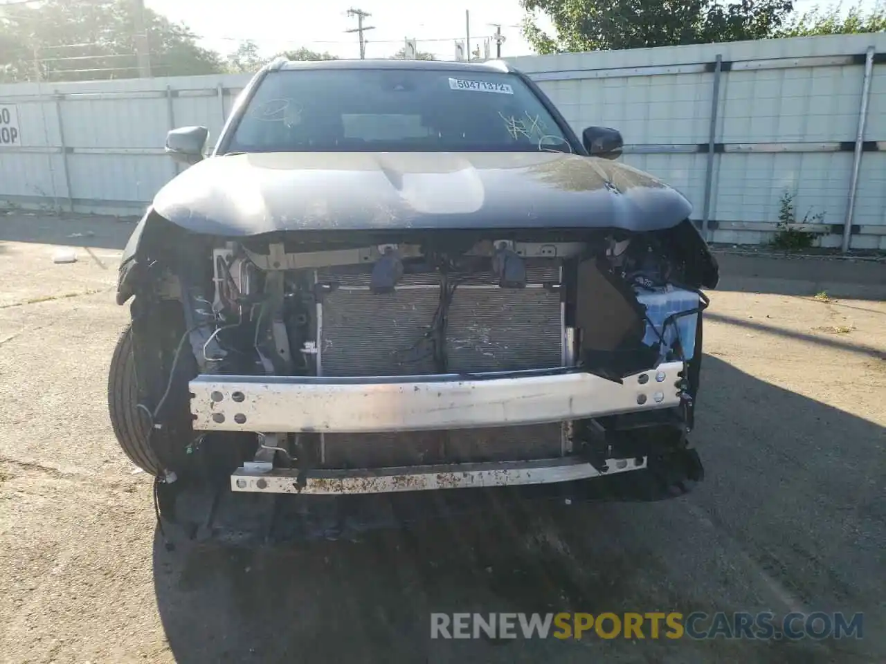 9 Photograph of a damaged car 5TDGZRBH8NS579111 TOYOTA HIGHLANDER 2022