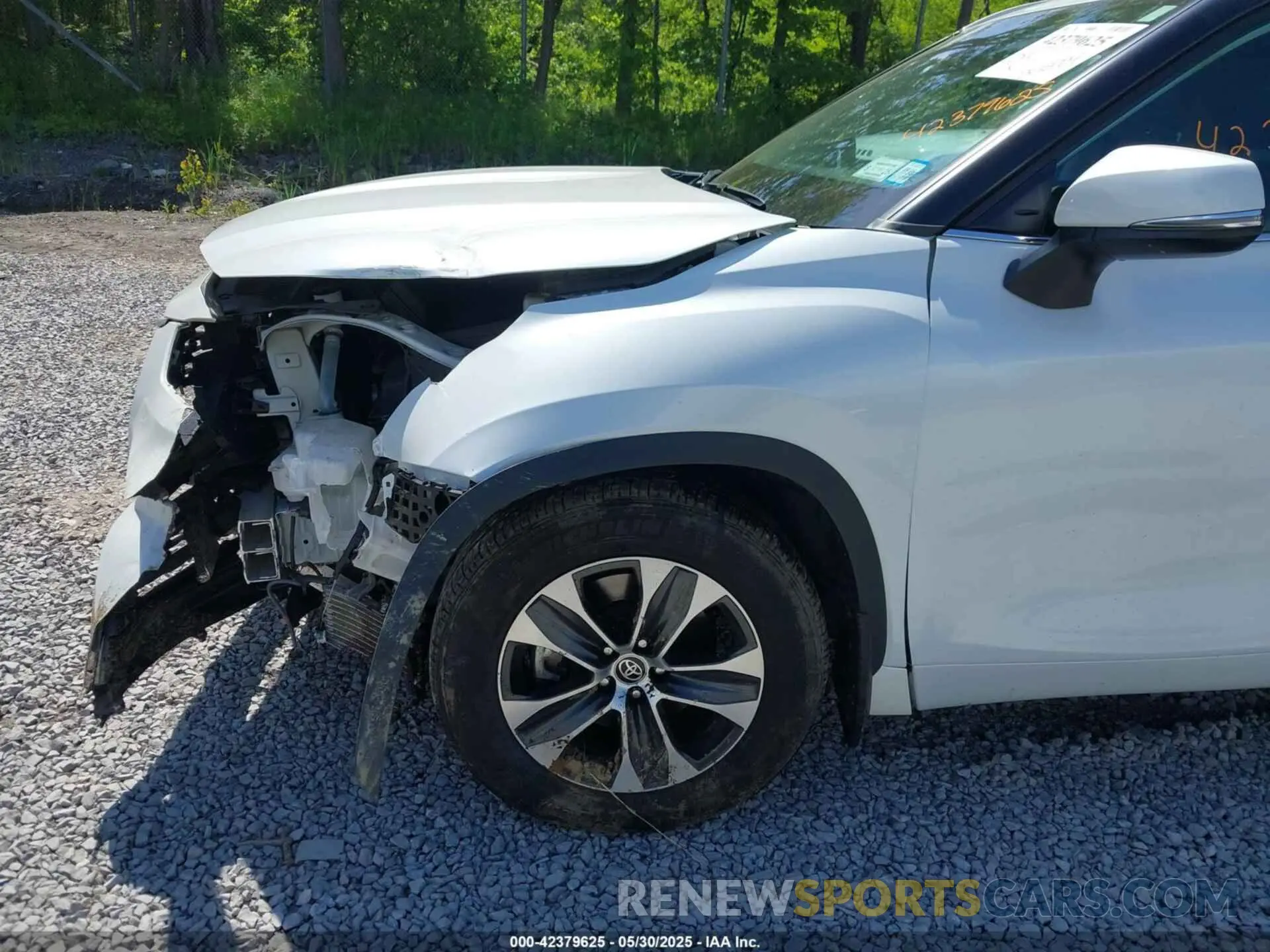 6 Photograph of a damaged car 5TDGZRBH8NS590836 TOYOTA HIGHLANDER 2022