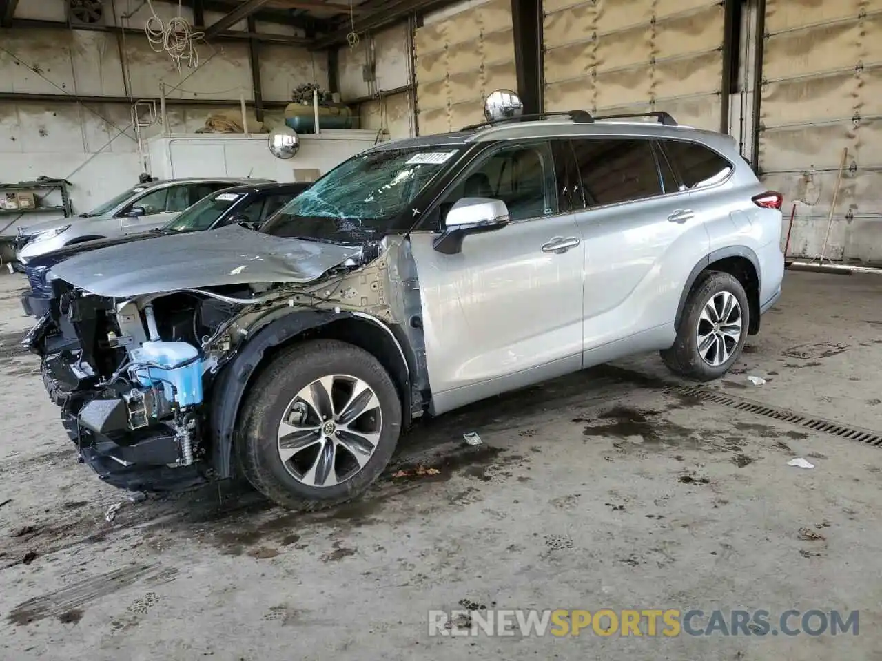 1 Photograph of a damaged car 5TDGZRBH9NS236677 TOYOTA HIGHLANDER 2022