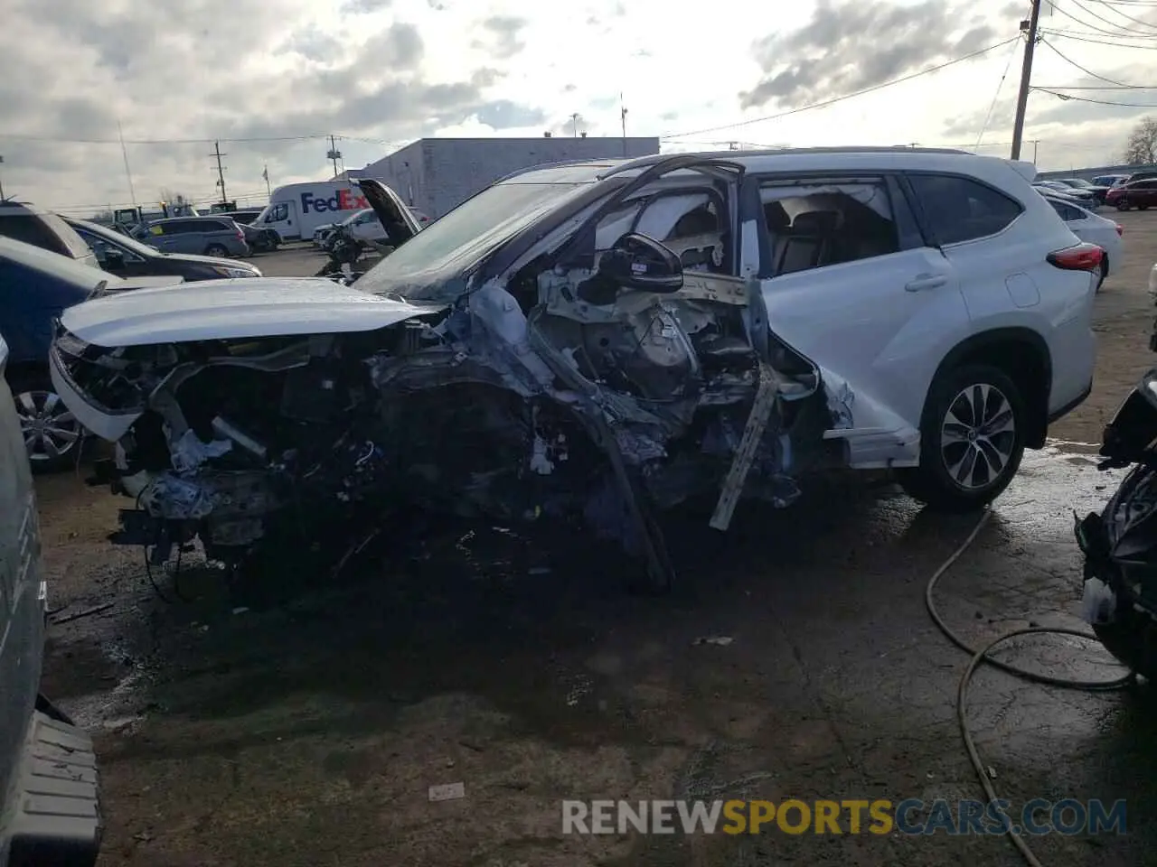 1 Photograph of a damaged car 5TDGZRBH9NS241345 TOYOTA HIGHLANDER 2022