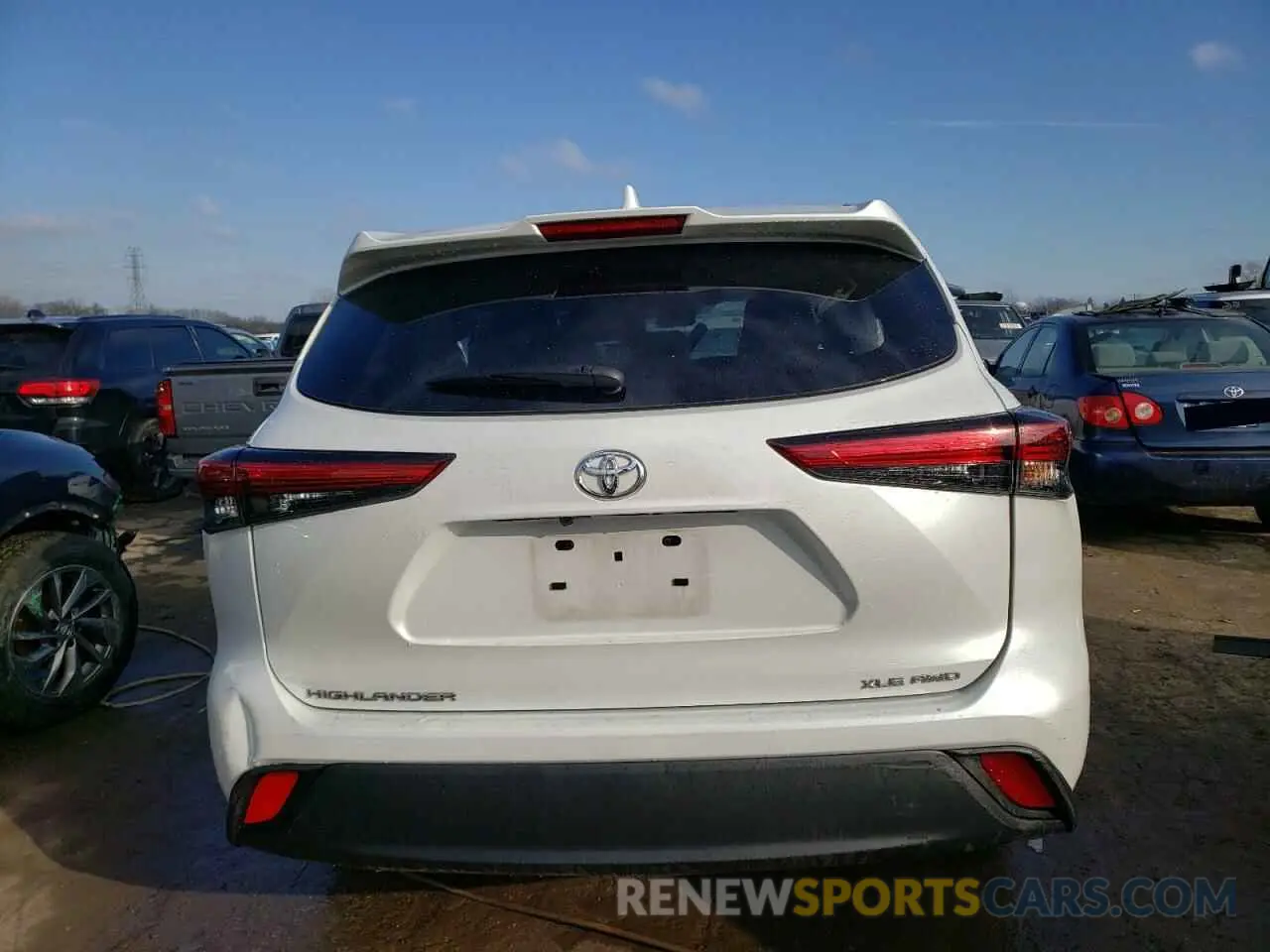 6 Photograph of a damaged car 5TDGZRBH9NS241345 TOYOTA HIGHLANDER 2022