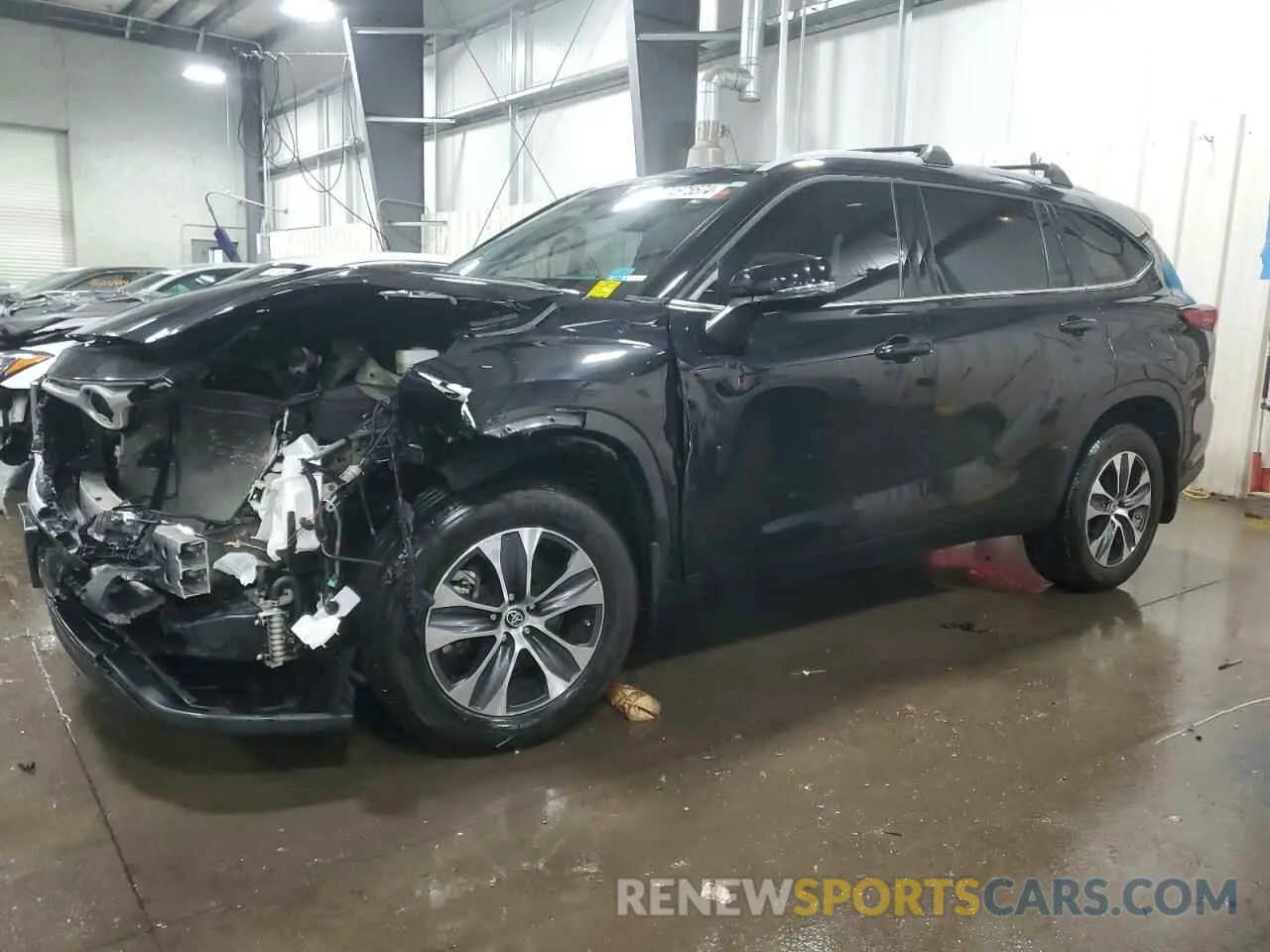 1 Photograph of a damaged car 5TDGZRBH9NS597150 TOYOTA HIGHLANDER 2022