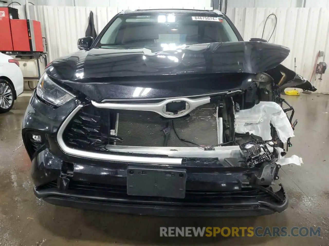 5 Photograph of a damaged car 5TDGZRBH9NS597150 TOYOTA HIGHLANDER 2022