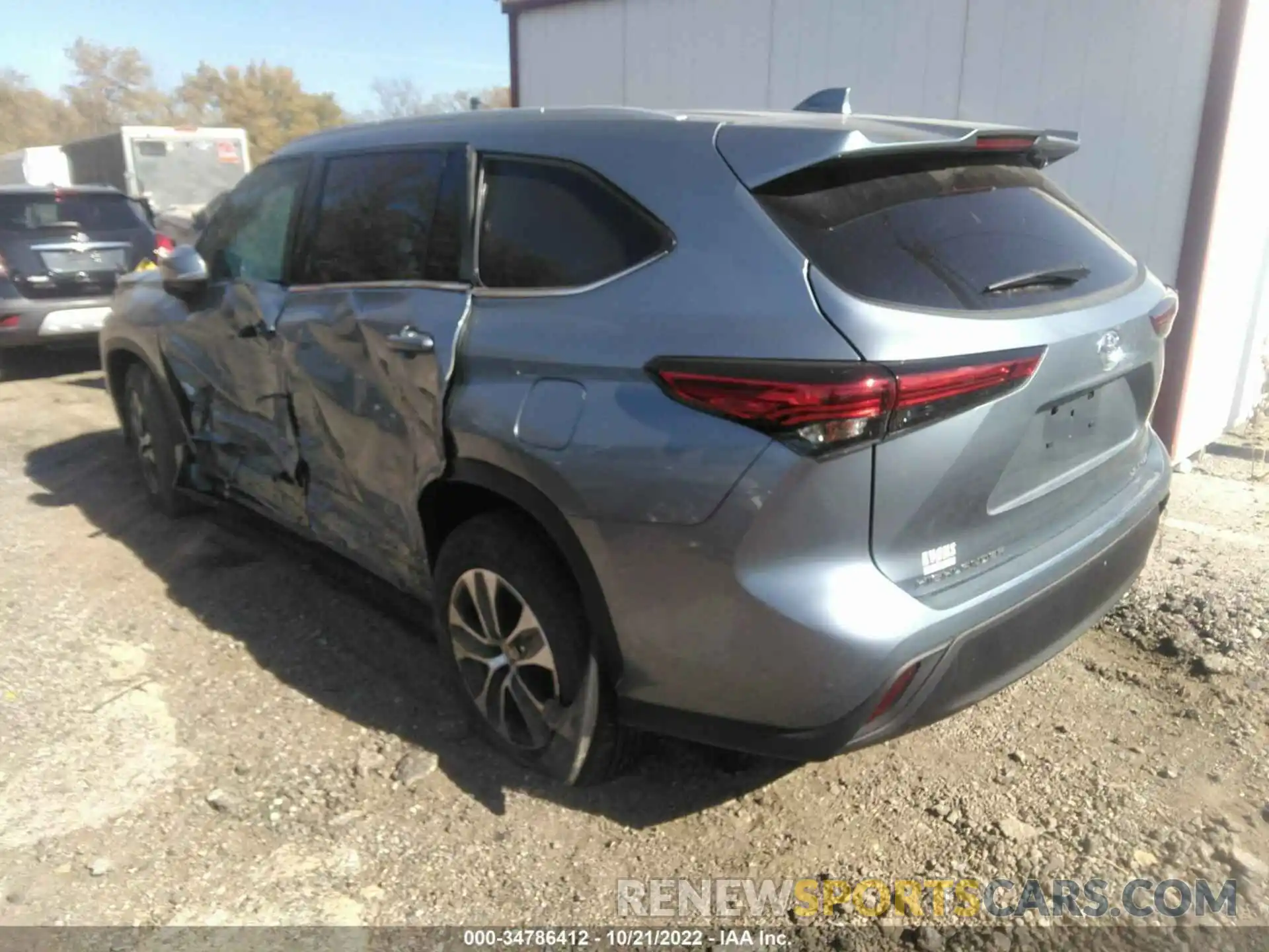 3 Photograph of a damaged car 5TDGZRBHXNS161410 TOYOTA HIGHLANDER 2022