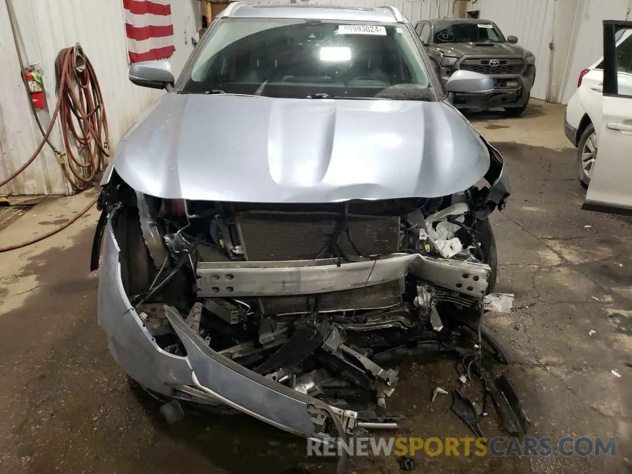 5 Photograph of a damaged car 5TDGZRBHXNS206121 TOYOTA HIGHLANDER 2022