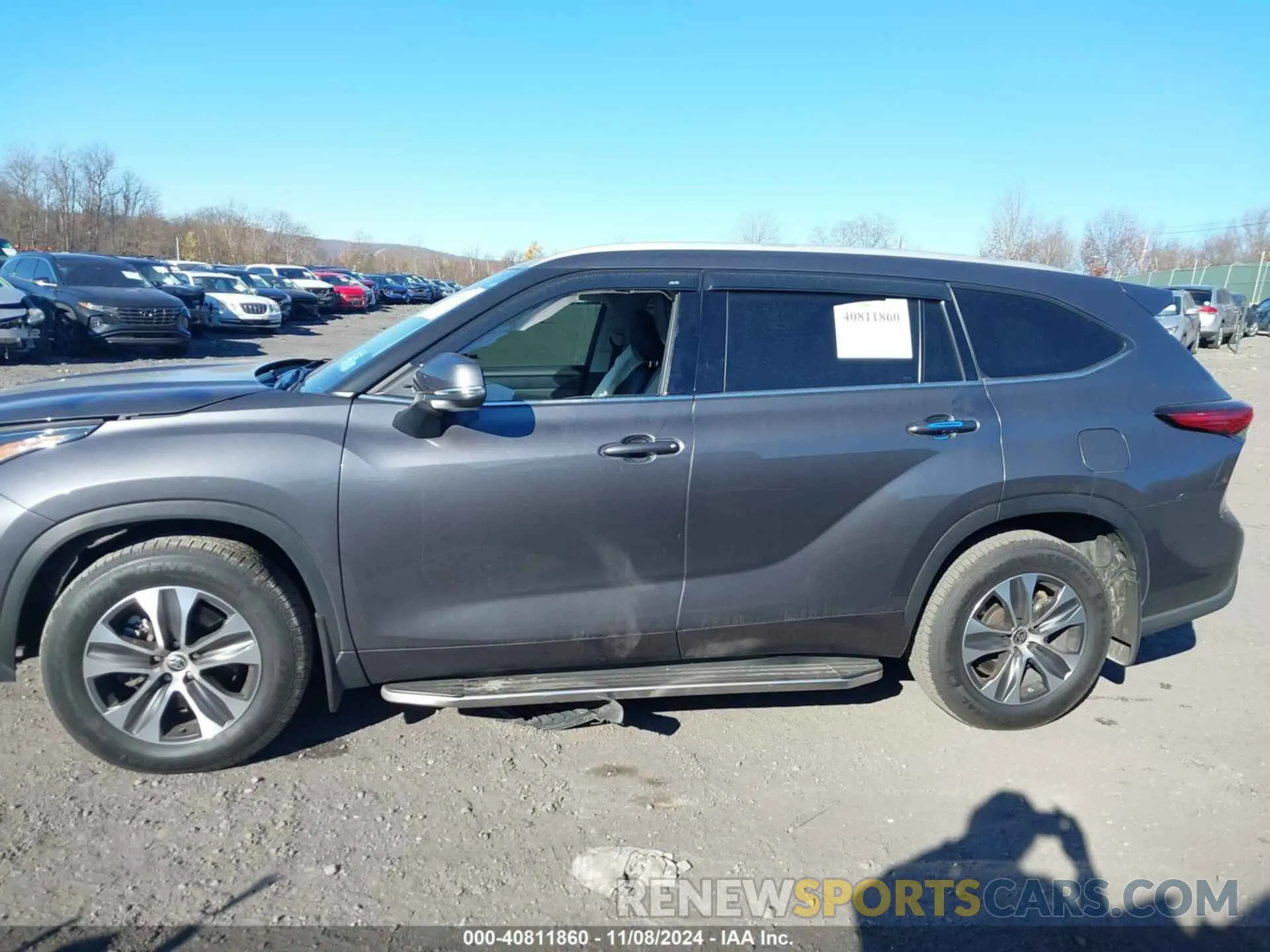 14 Photograph of a damaged car 5TDGZRBHXNS235778 TOYOTA HIGHLANDER 2022