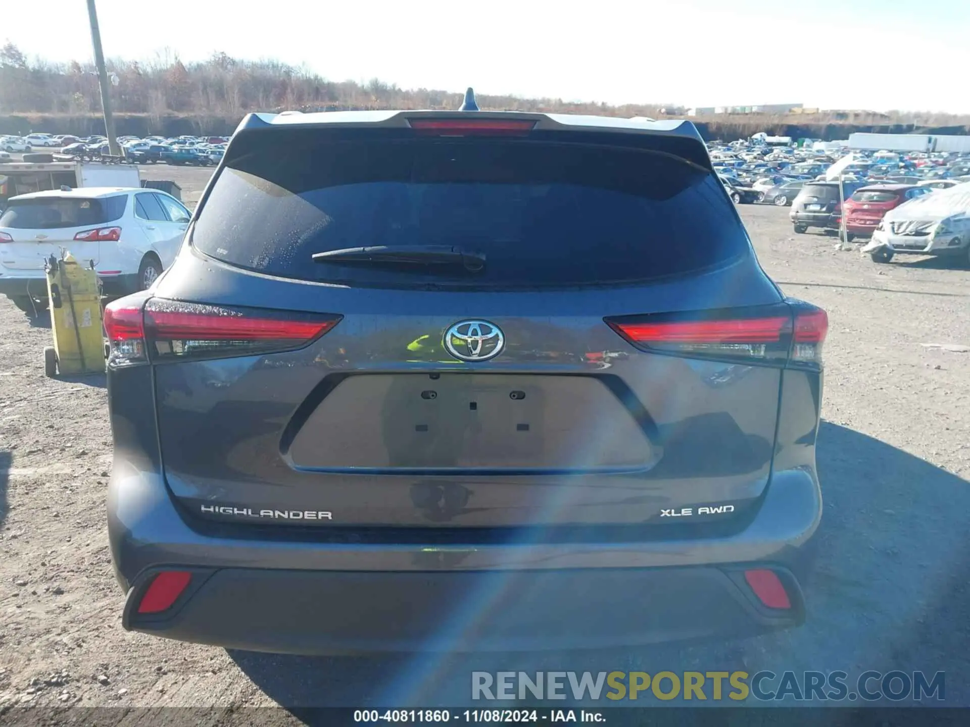 16 Photograph of a damaged car 5TDGZRBHXNS235778 TOYOTA HIGHLANDER 2022