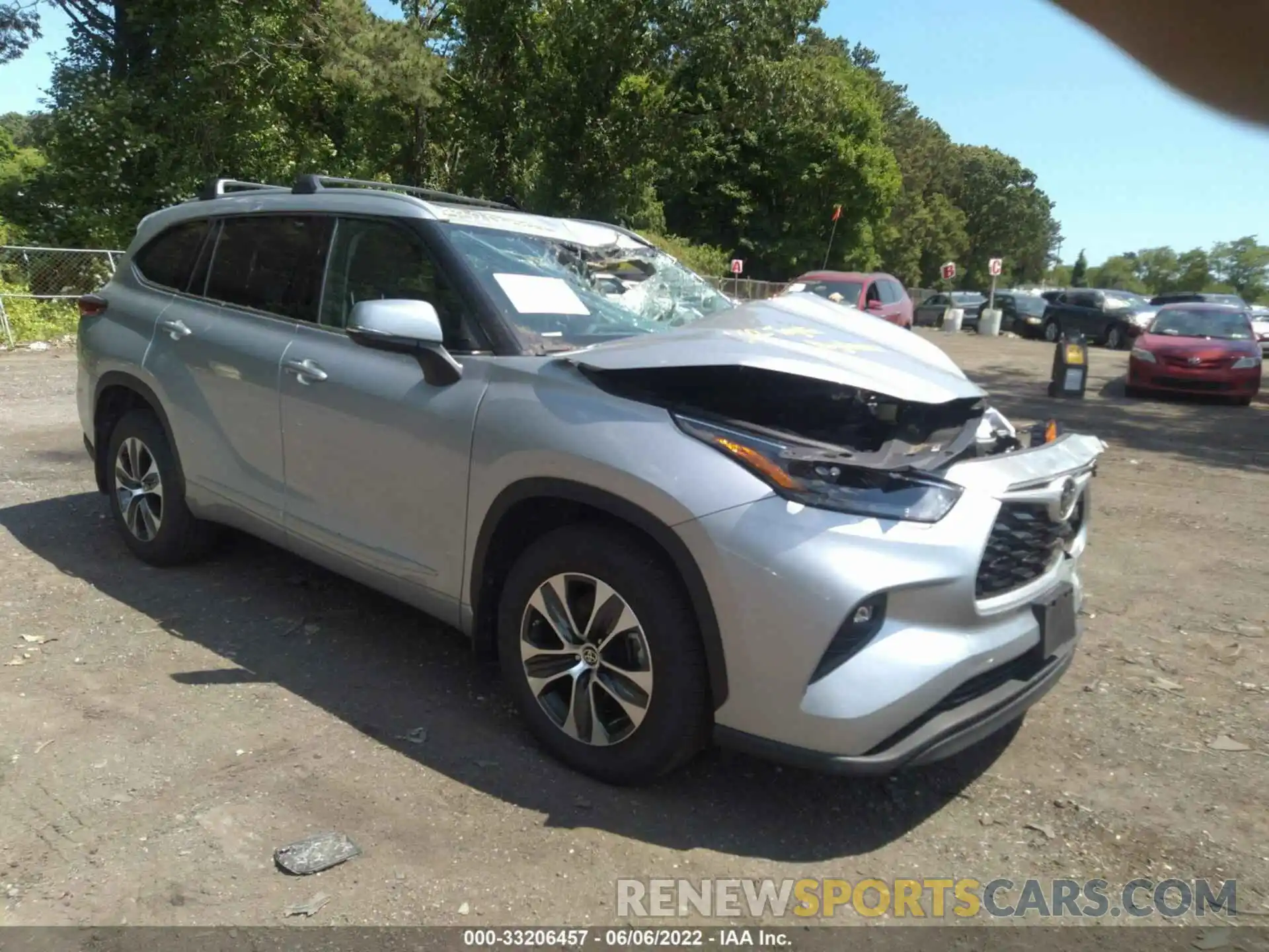 1 Photograph of a damaged car 5TDGZRBHXNS560527 TOYOTA HIGHLANDER 2022