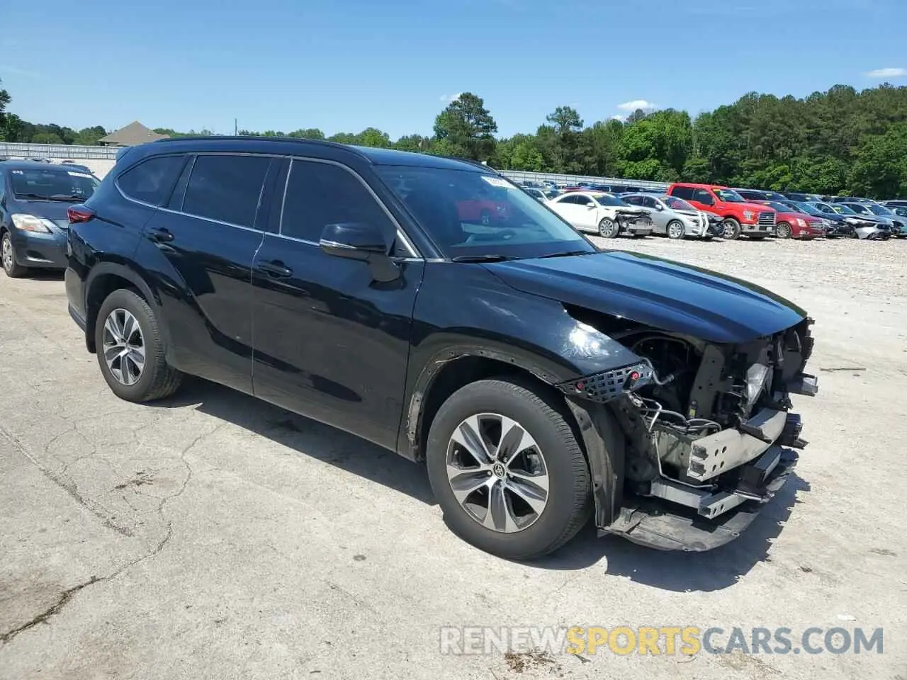4 Photograph of a damaged car 5TDGZRBHXNS588621 TOYOTA HIGHLANDER 2022