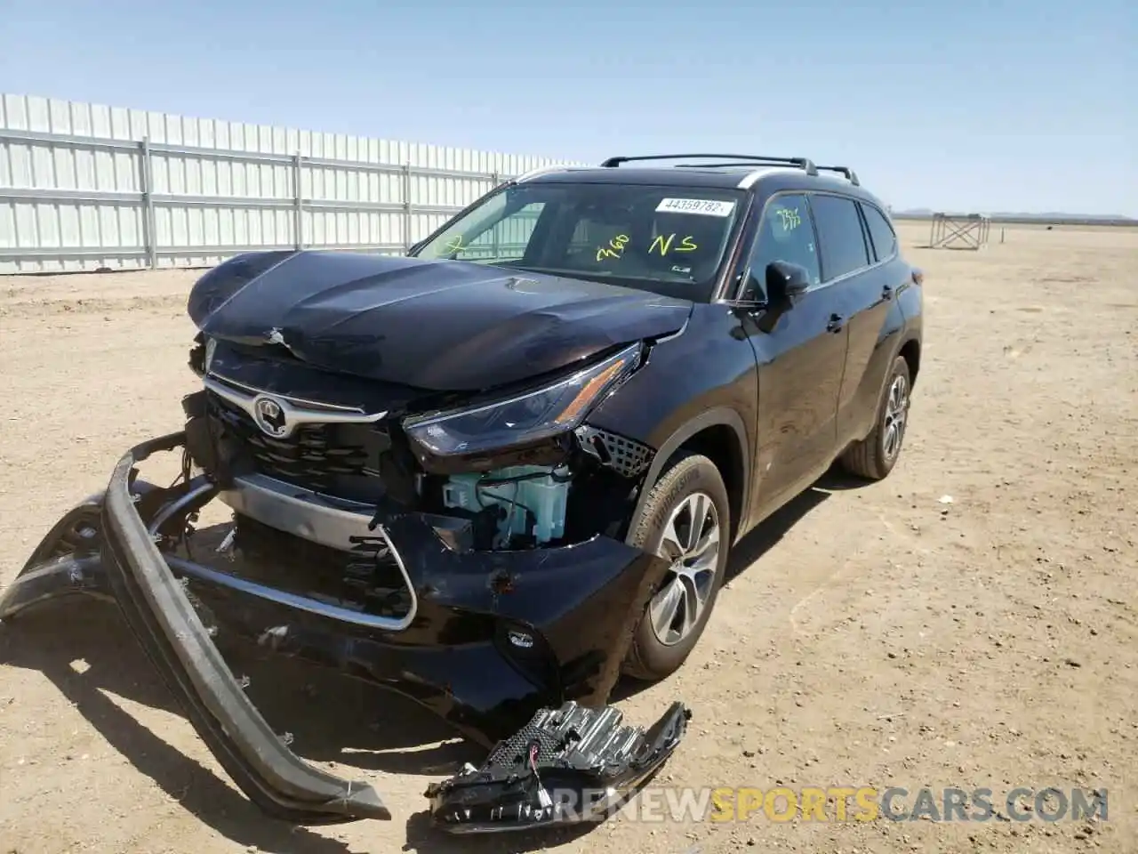 2 Photograph of a damaged car 5TDHARAH6NS013588 TOYOTA HIGHLANDER 2022