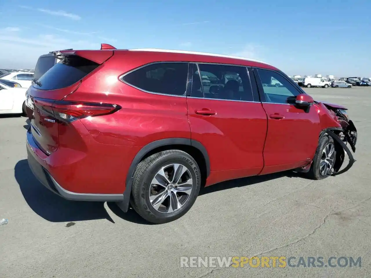 3 Photograph of a damaged car 5TDHBRCH1NS542781 TOYOTA HIGHLANDER 2022