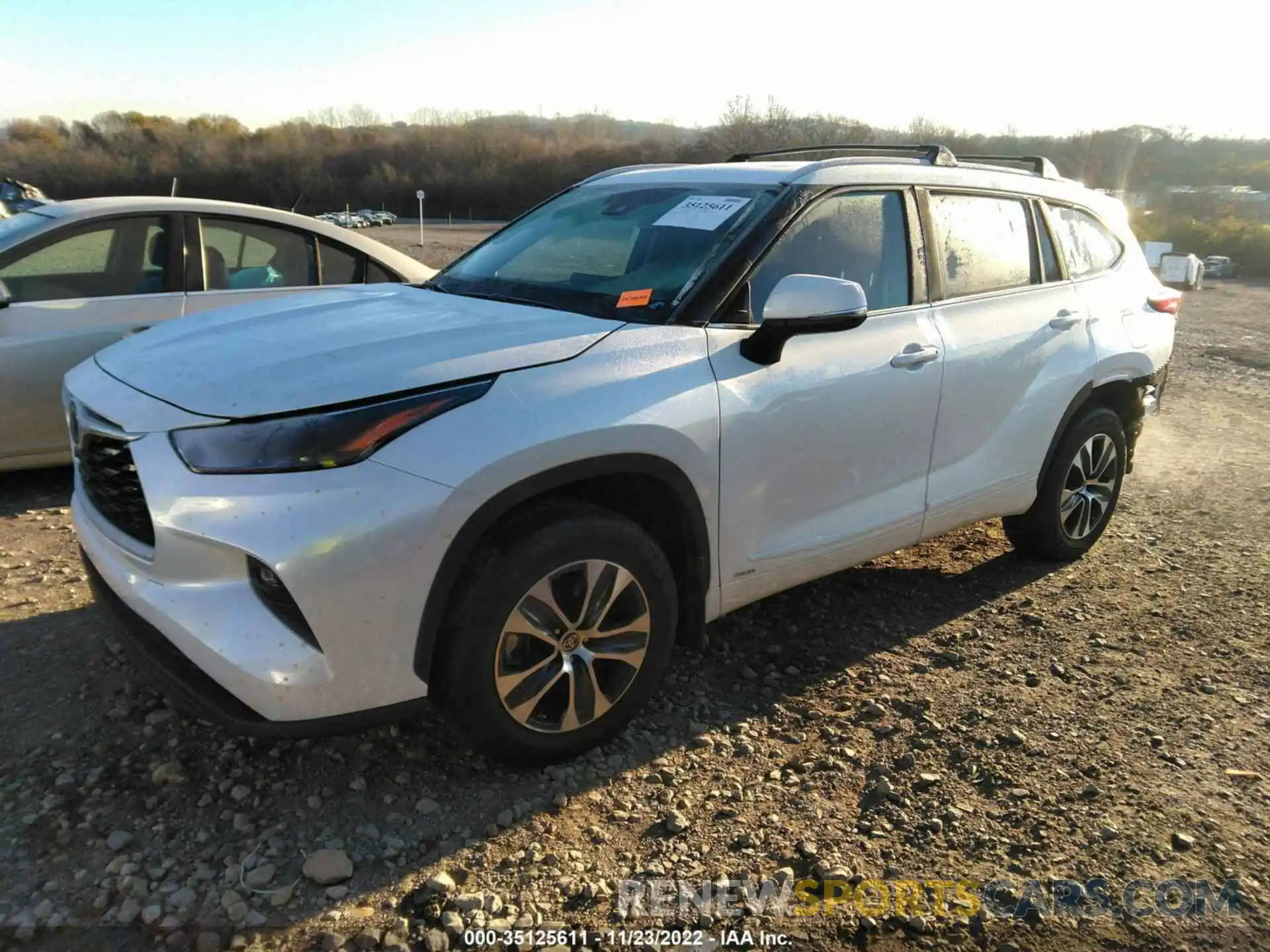 2 Photograph of a damaged car 5TDHBRCH1NS543011 TOYOTA HIGHLANDER 2022