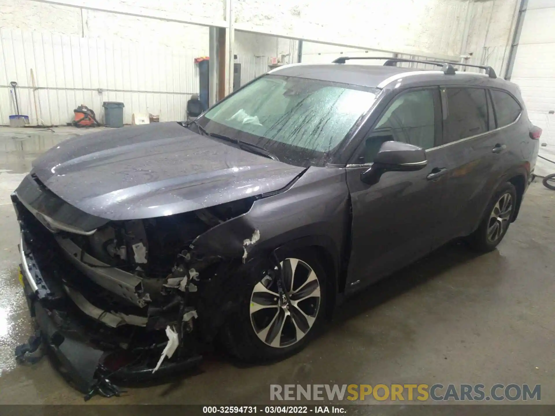 2 Photograph of a damaged car 5TDHBRCH7NS540419 TOYOTA HIGHLANDER 2022