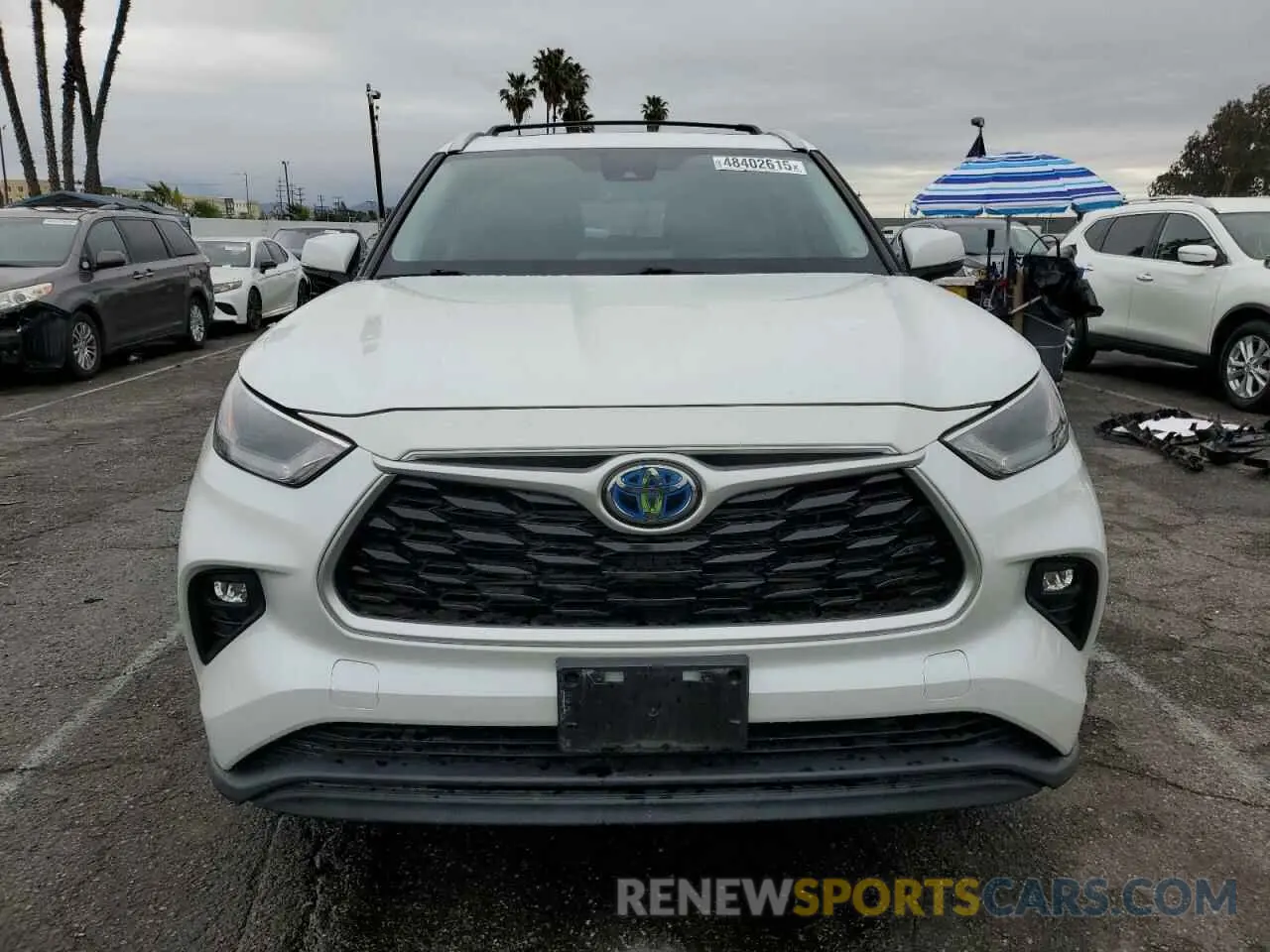 5 Photograph of a damaged car 5TDHBRCH8NS538890 TOYOTA HIGHLANDER 2022