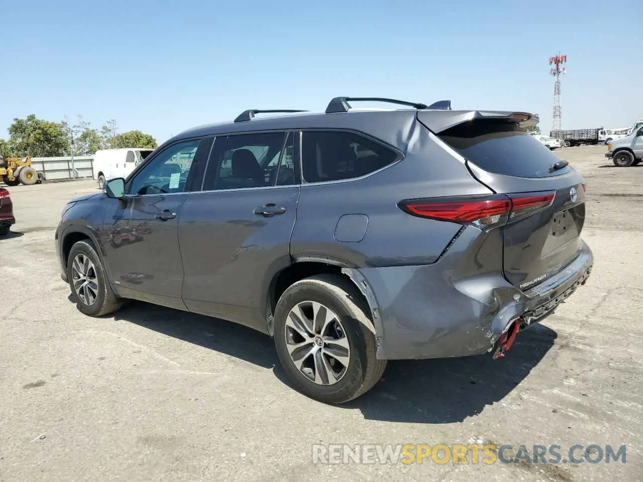 2 Photograph of a damaged car 5TDHBRCH8NS544866 TOYOTA HIGHLANDER 2022