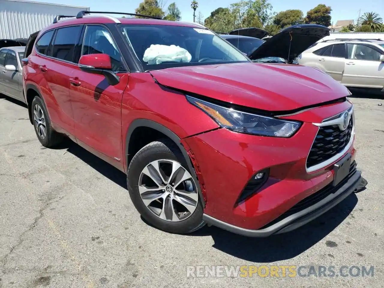 1 Photograph of a damaged car 5TDHBRCH8NS554443 TOYOTA HIGHLANDER 2022