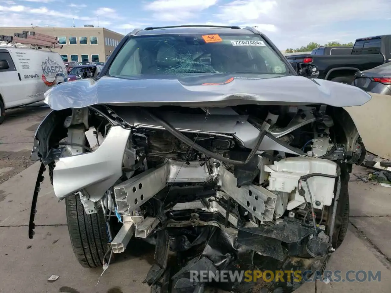 5 Photograph of a damaged car 5TDHBRCHXNS547459 TOYOTA HIGHLANDER 2022