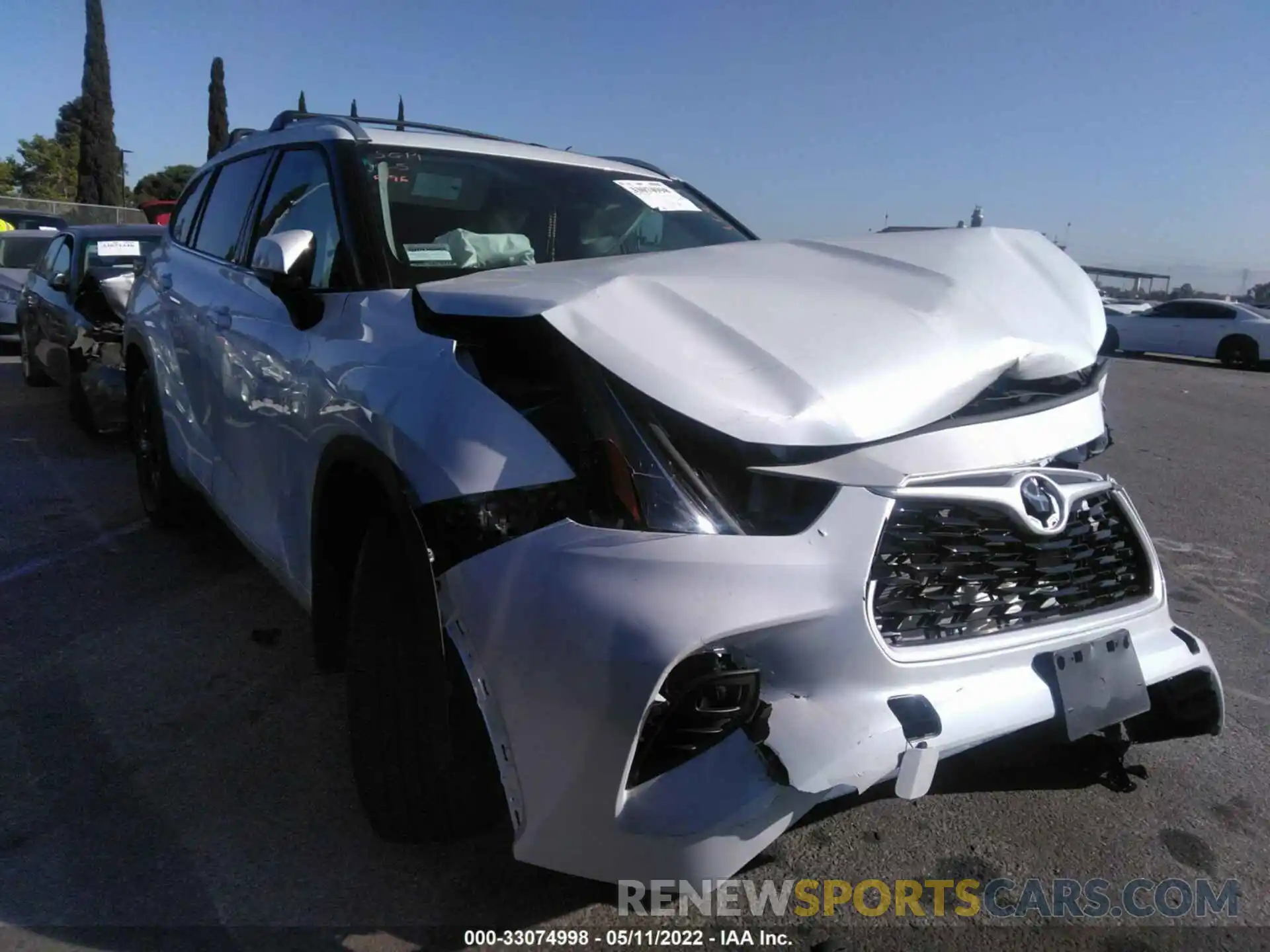 1 Photograph of a damaged car 5TDHZRAH1NS546196 TOYOTA HIGHLANDER 2022