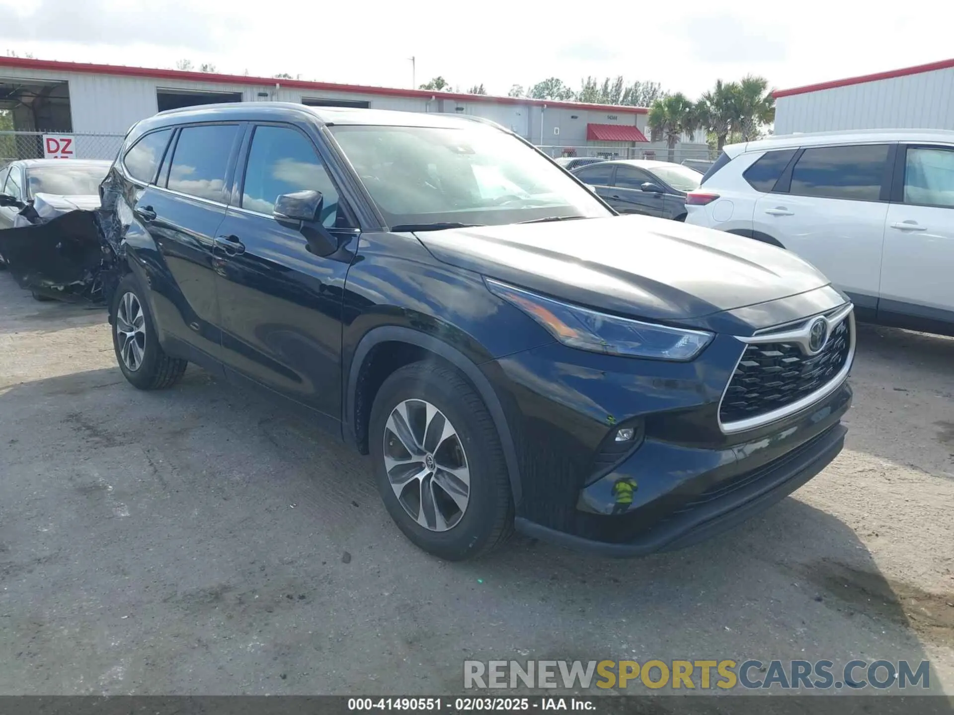 1 Photograph of a damaged car 5TDHZRAH2NS545946 TOYOTA HIGHLANDER 2022