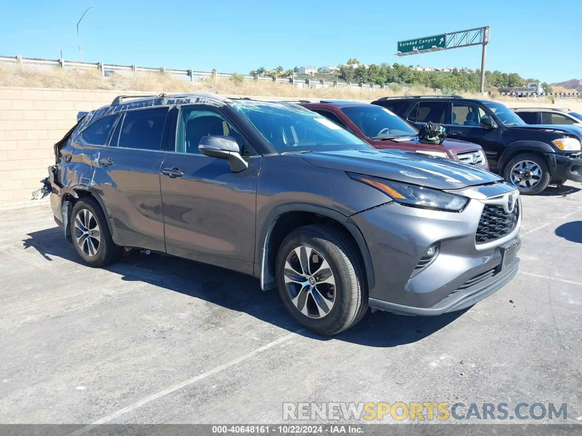 1 Photograph of a damaged car 5TDHZRAH9NS547628 TOYOTA HIGHLANDER 2022