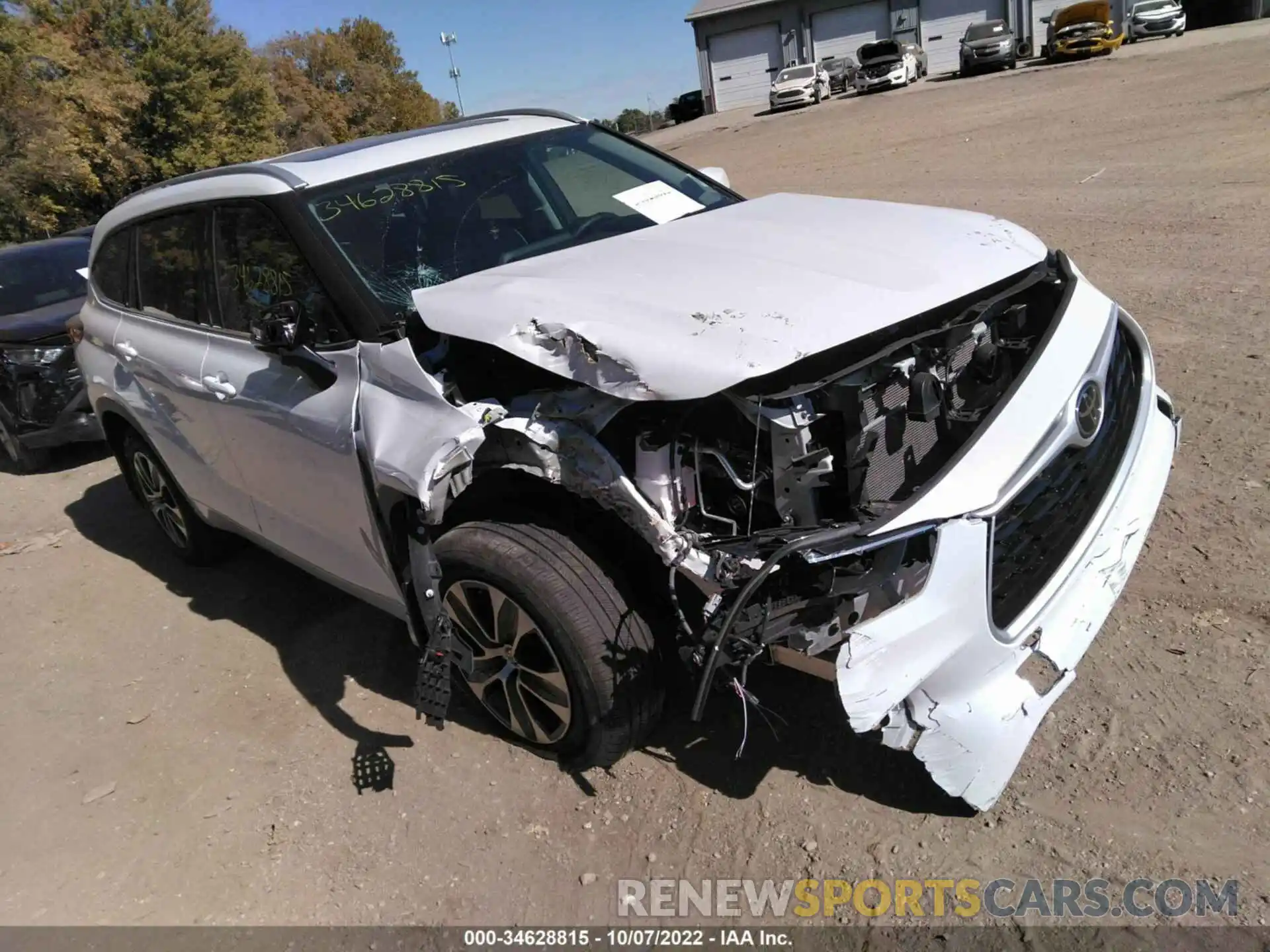 1 Photograph of a damaged car 5TDHZRBH0NS572352 TOYOTA HIGHLANDER 2022