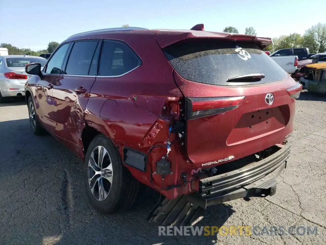 3 Photograph of a damaged car 5TDHZRBH1NS180805 TOYOTA HIGHLANDER 2022