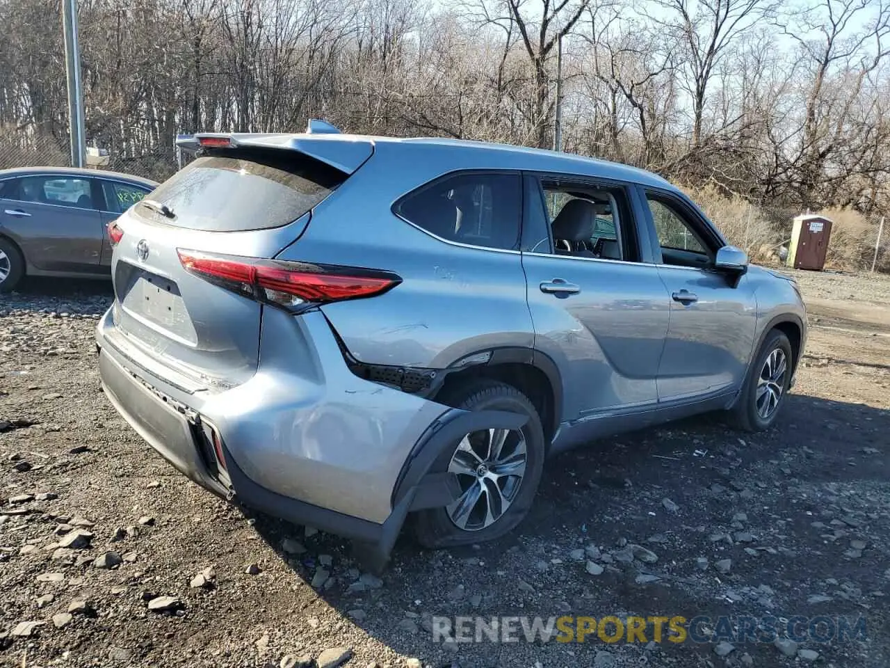 3 Photograph of a damaged car 5TDHZRBH1NS195322 TOYOTA HIGHLANDER 2022