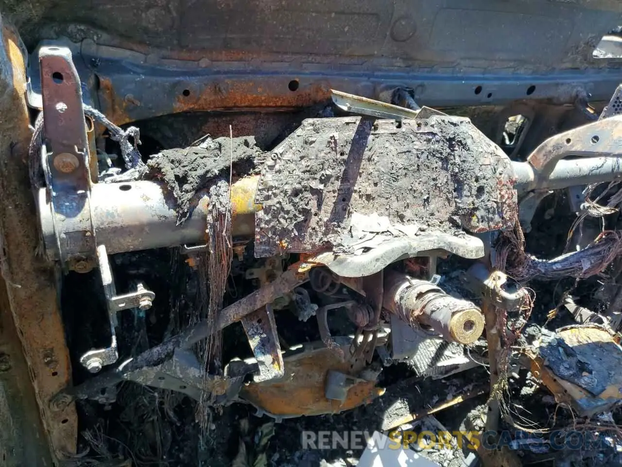 8 Photograph of a damaged car 5TDHZRBH1NS565281 TOYOTA HIGHLANDER 2022
