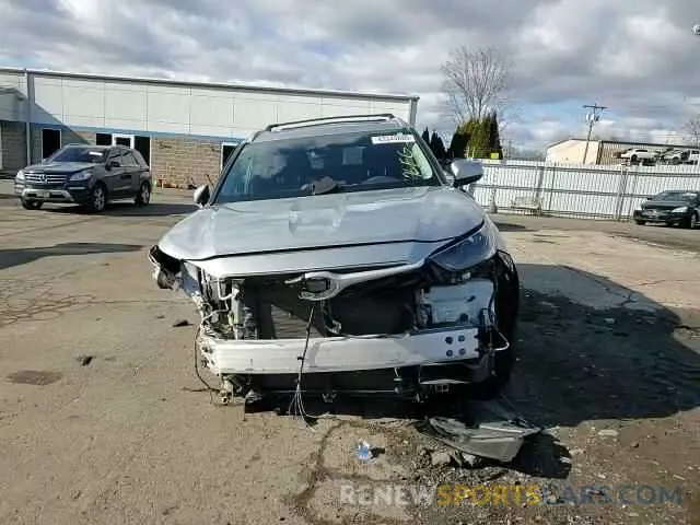 12 Photograph of a damaged car 5TDHZRBH1NS584915 TOYOTA HIGHLANDER 2022