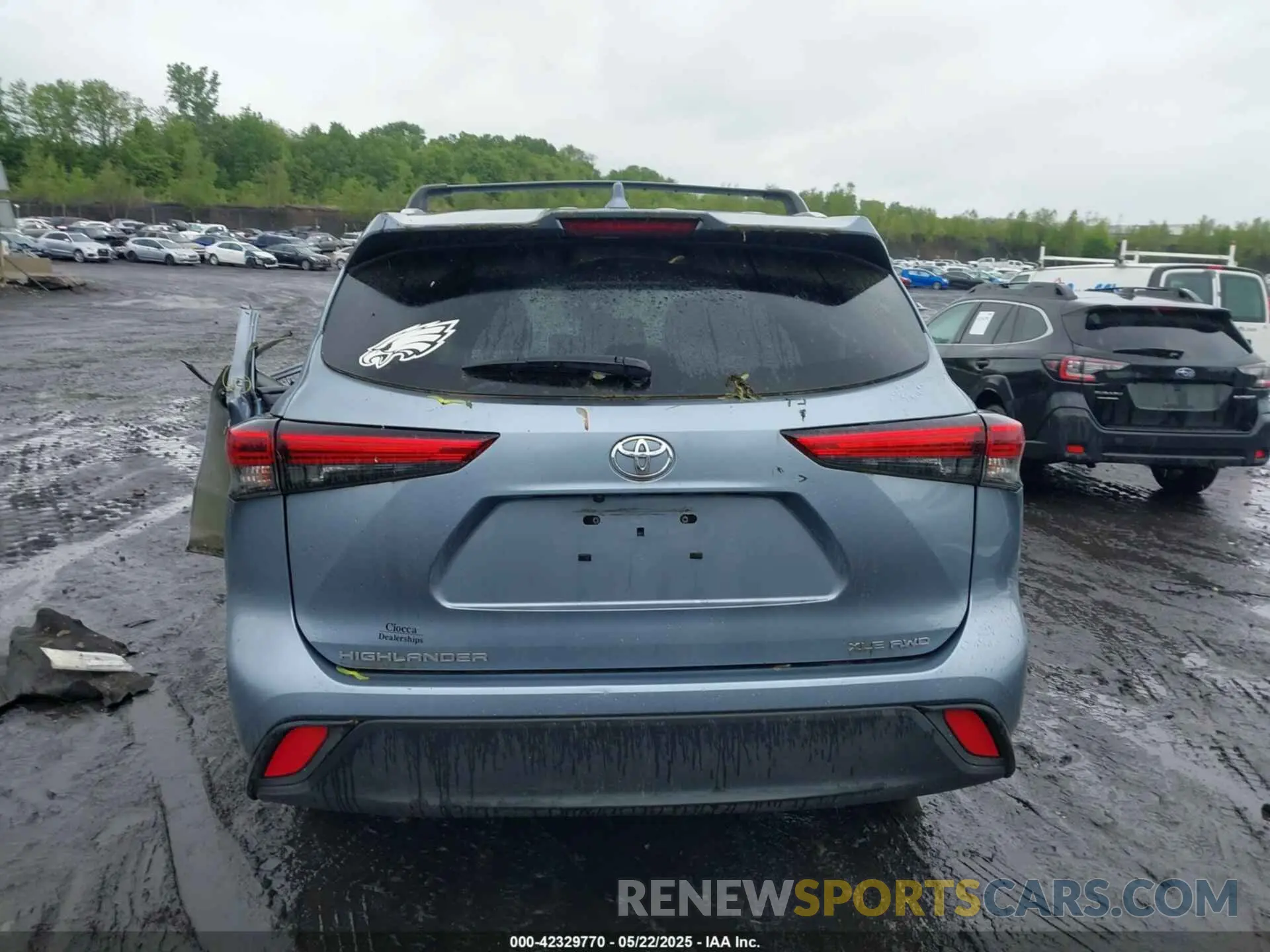 15 Photograph of a damaged car 5TDHZRBH2NS191084 TOYOTA HIGHLANDER 2022