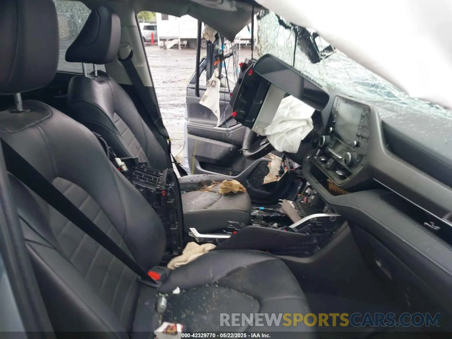 5 Photograph of a damaged car 5TDHZRBH2NS191084 TOYOTA HIGHLANDER 2022